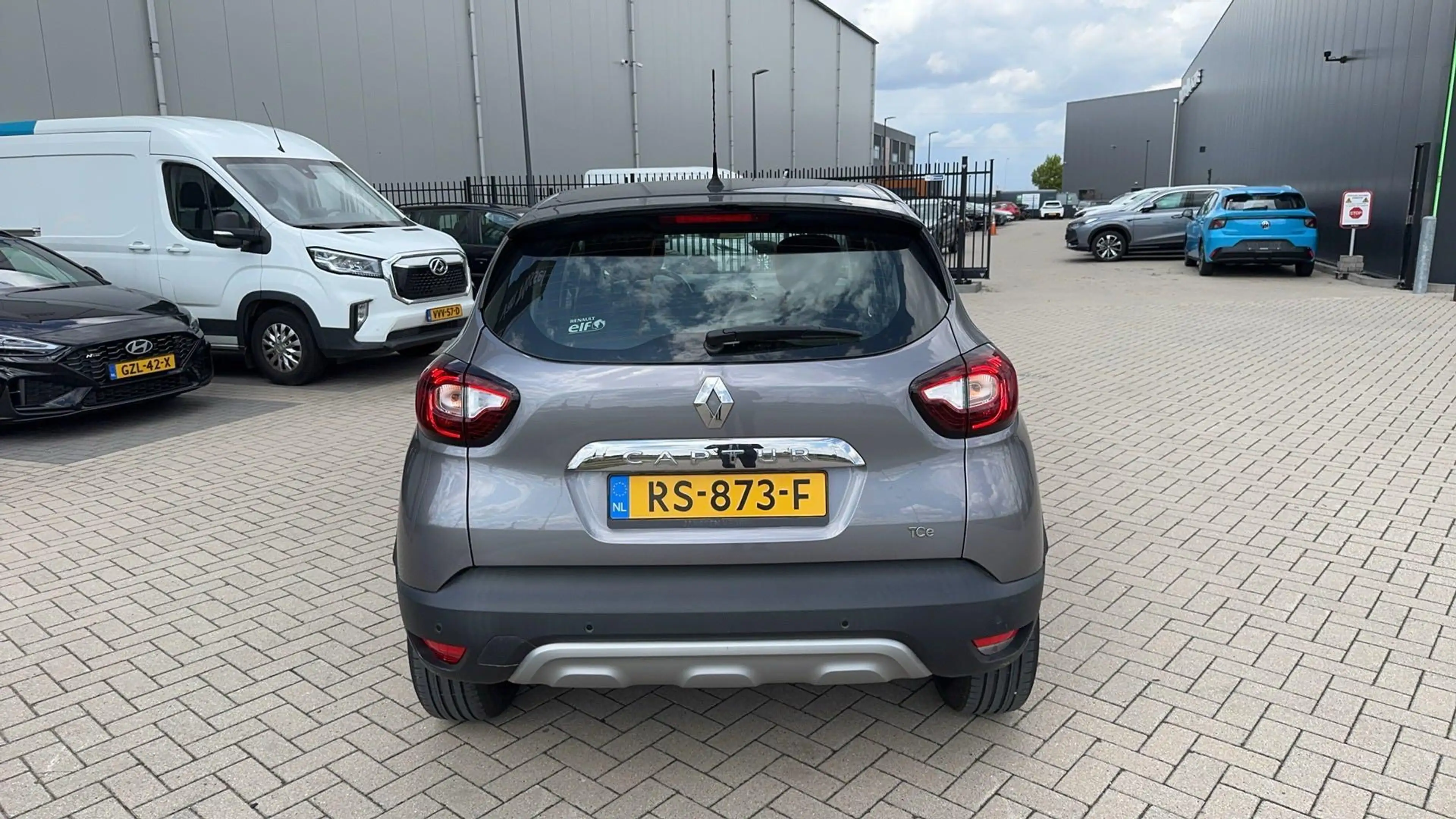 Renault Captur 0.9 TCe Intens | Navi | ECC | Cruise Control | R-L — photo 4