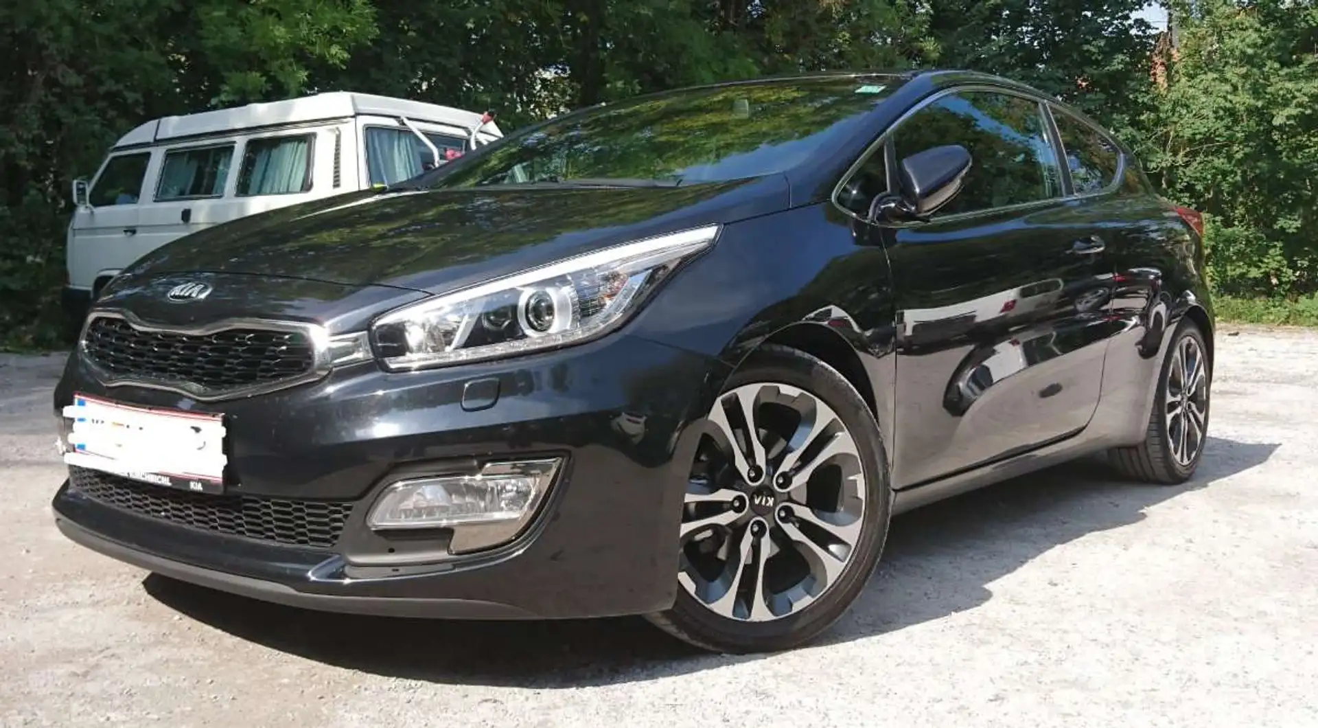 Kia ProCeed / pro_cee'd cee'd 1,6 CRDi Dynamic Pro Schwarz - 1