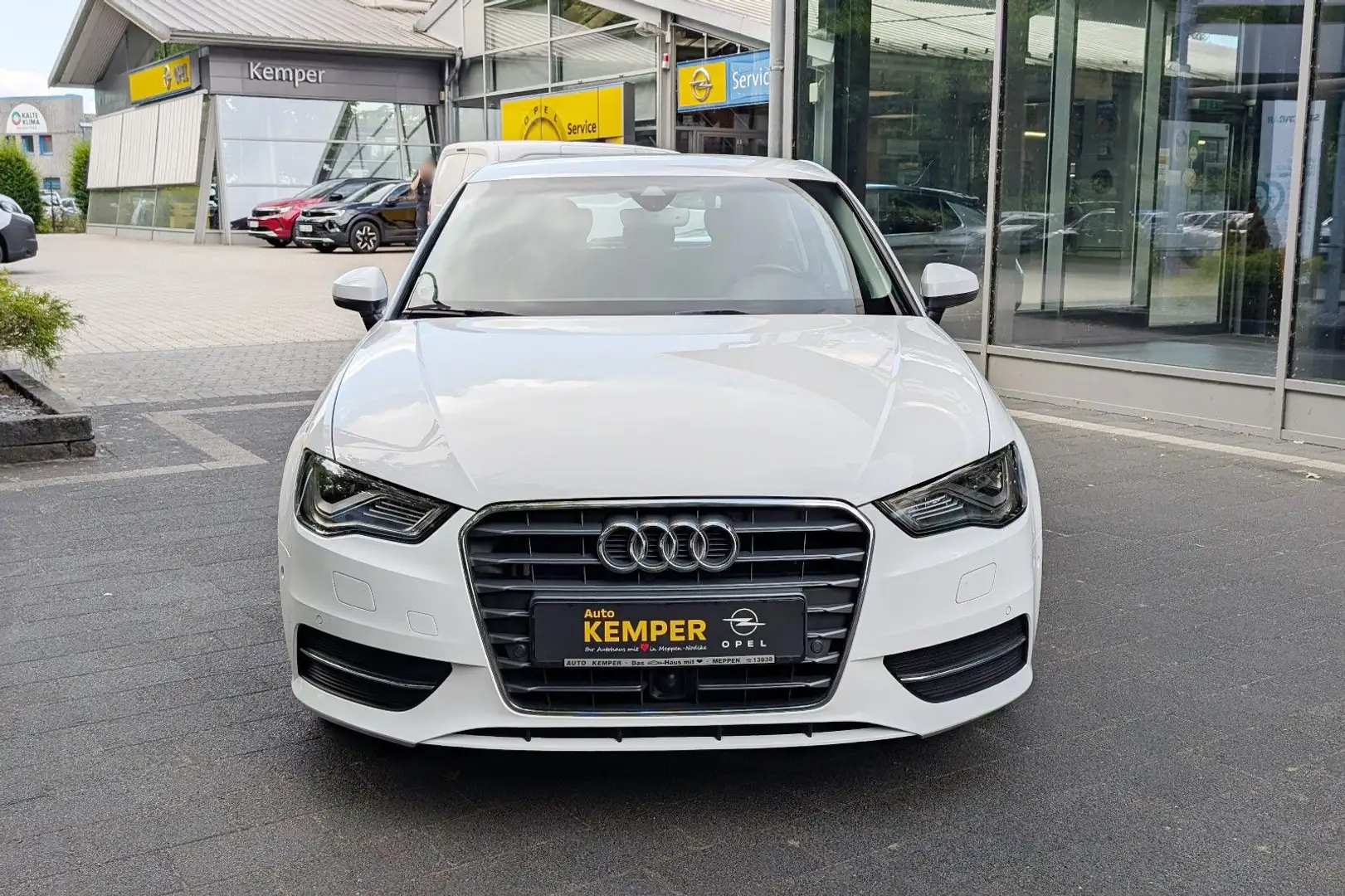 Audi A3 Sportback 1.4 Ambition Ultra Autom. *ACC*Navi Bianco - 2