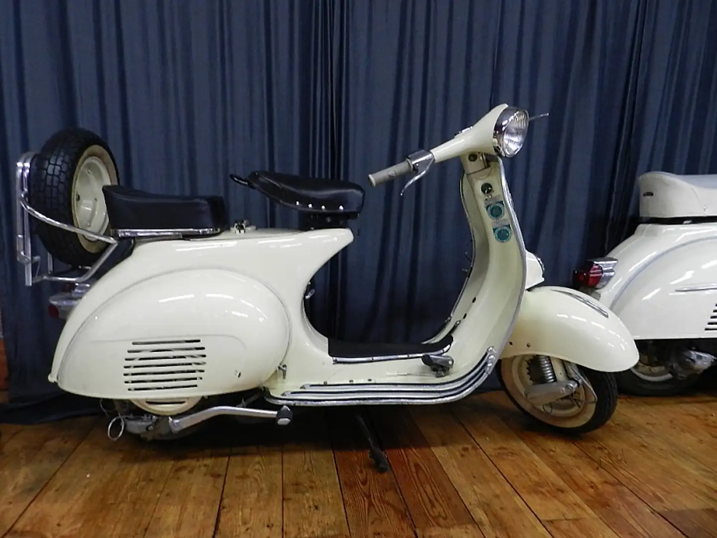 Vespa 150 150 VBA Beige - 2