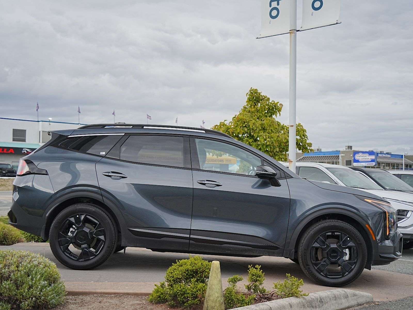 2026 Kia Sportage LX | AWD | CLEAN CARFAX | BC LOCAL | LANE KEEP — photo 1