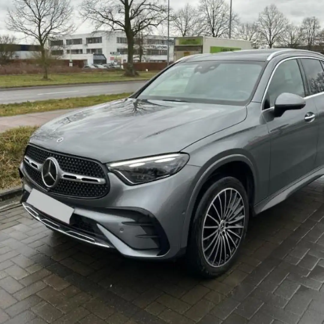 Mercedes-Benz GLC 300 de 4Matic 9G-TRONIC AMG Line Advanced Grijs - 2