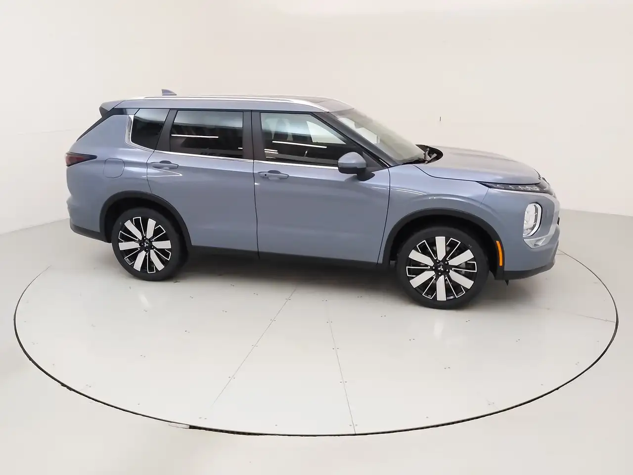 Mitsubishi Outlander снимка Mitsubishi Outlander