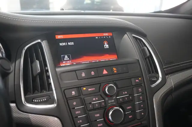 Opel Cascada view 27