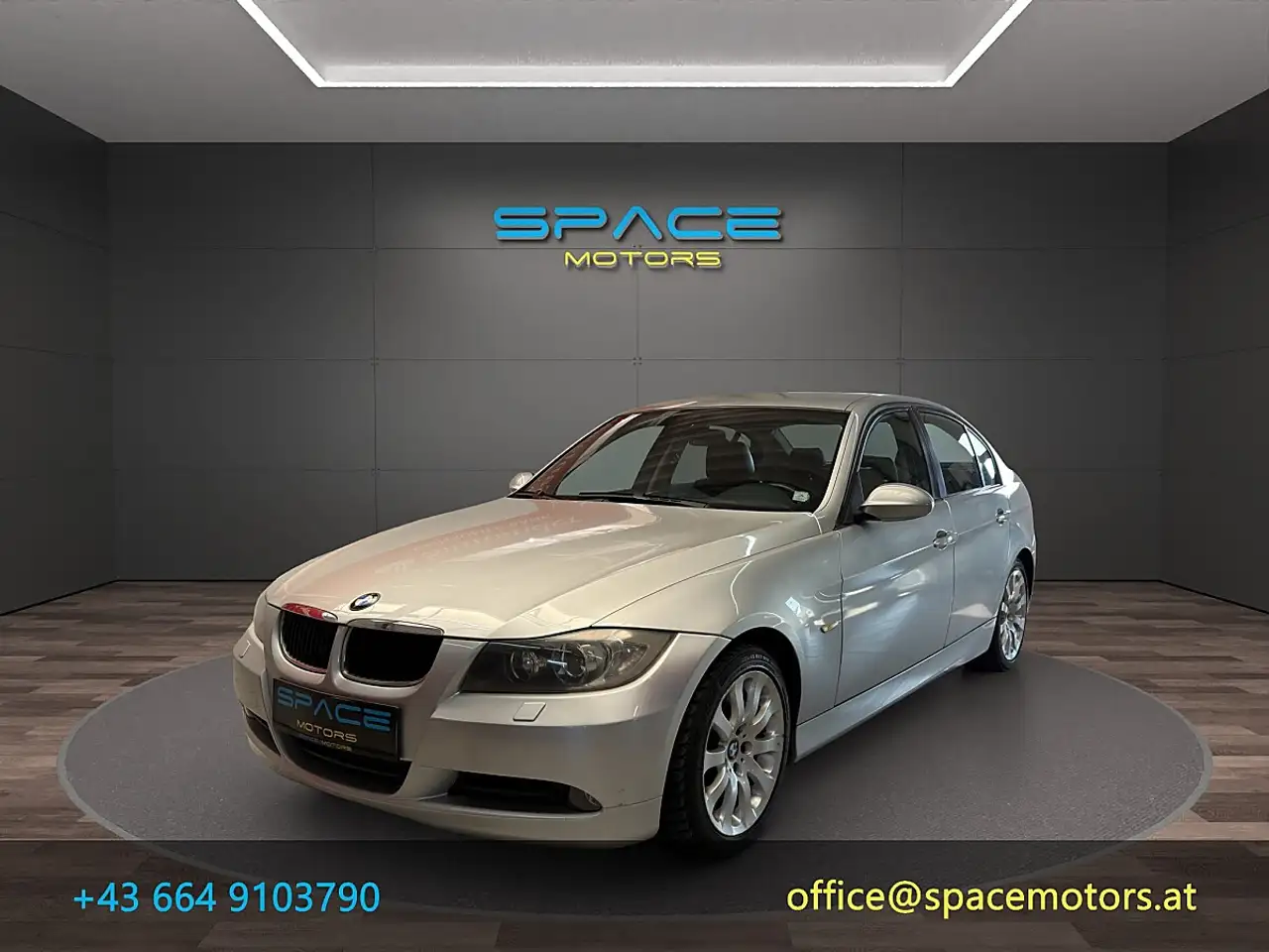 BMW 320
