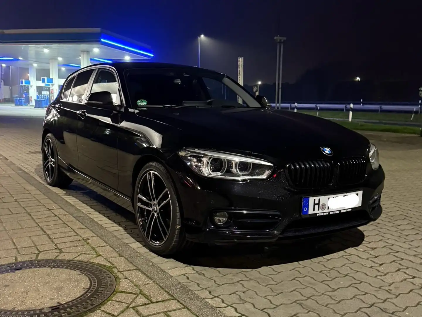 BMW 116 116d Sport Line mit BMW-Garantie / Servicepaket Negro - 1