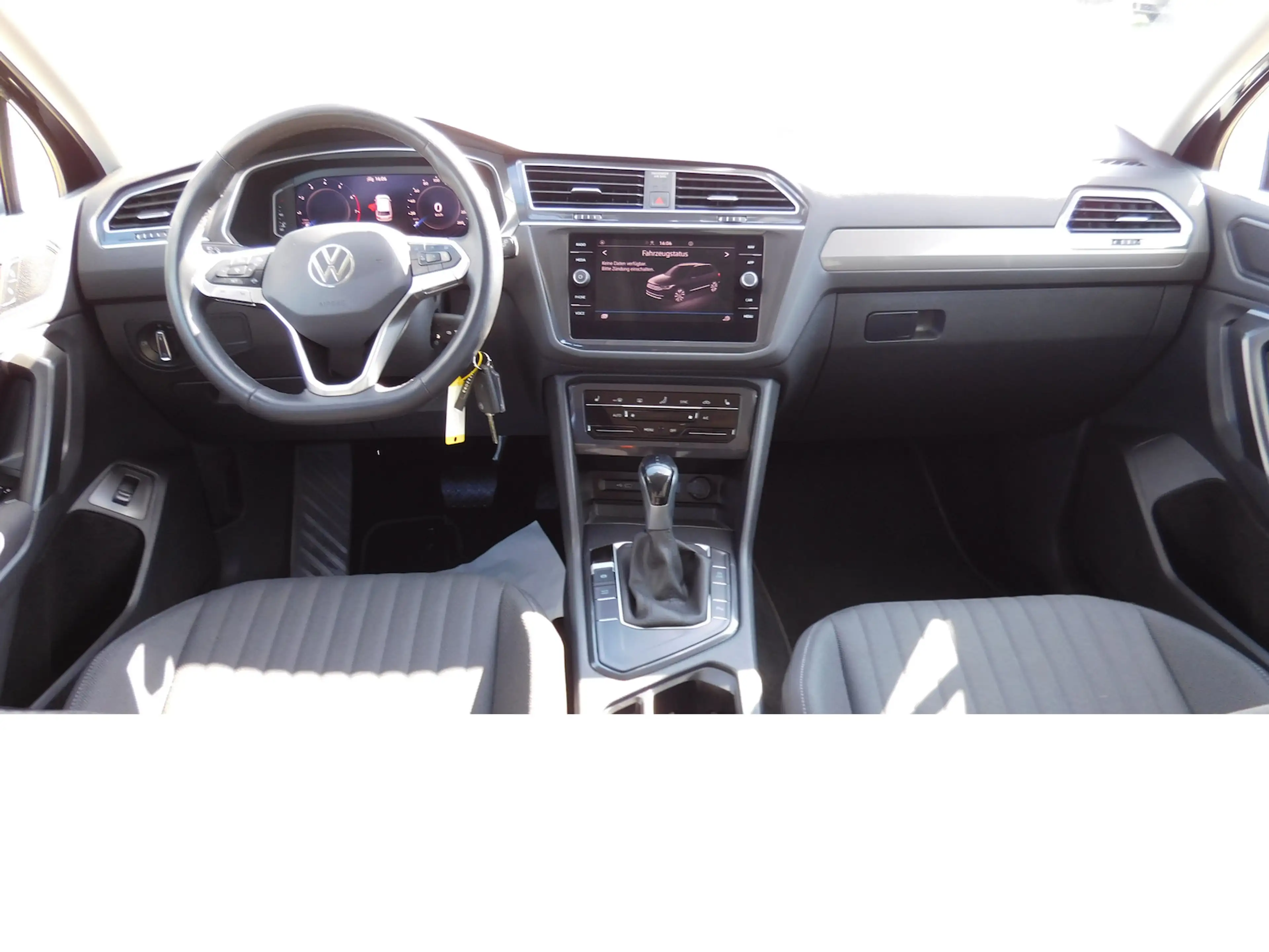 Volkswagen Tiguan Allspace 1.5 TSI Life 7 Sitze Navi DSG — photo 9