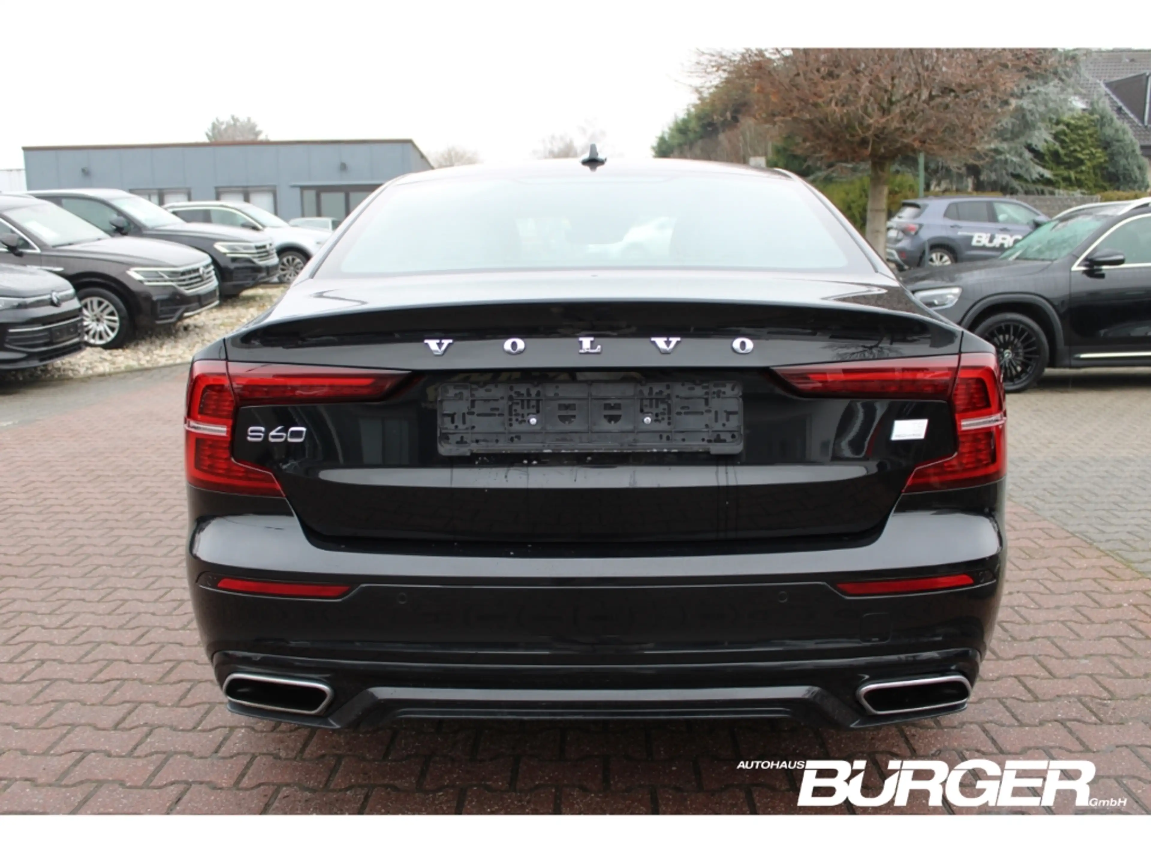Volvo S60 R Design ReCharge AWD T8 Sunroof H&K 360°Navi LED — photo 6