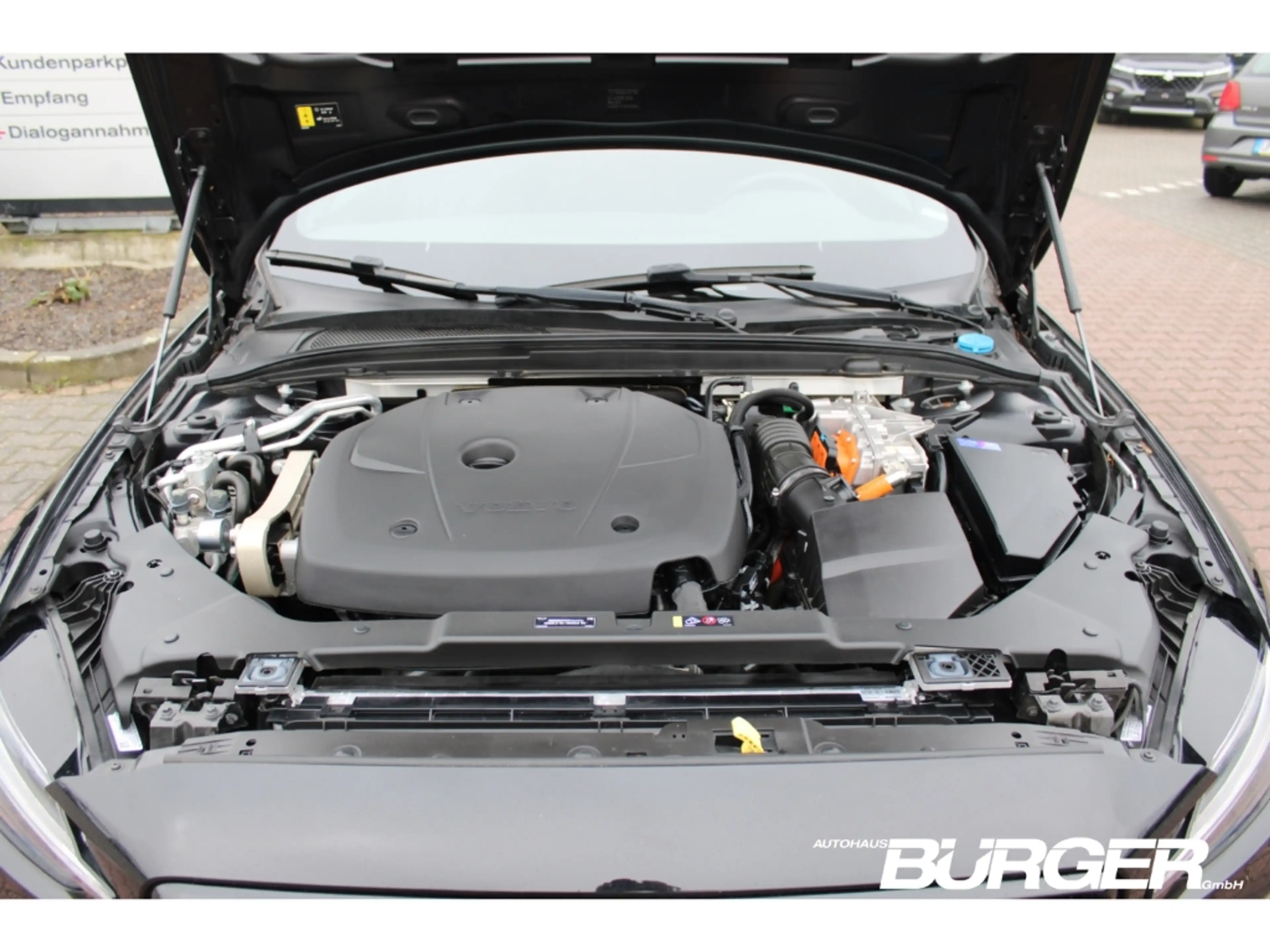 Volvo S60 R Design ReCharge AWD T8 Sunroof H&K 360°Navi LED — photo 14