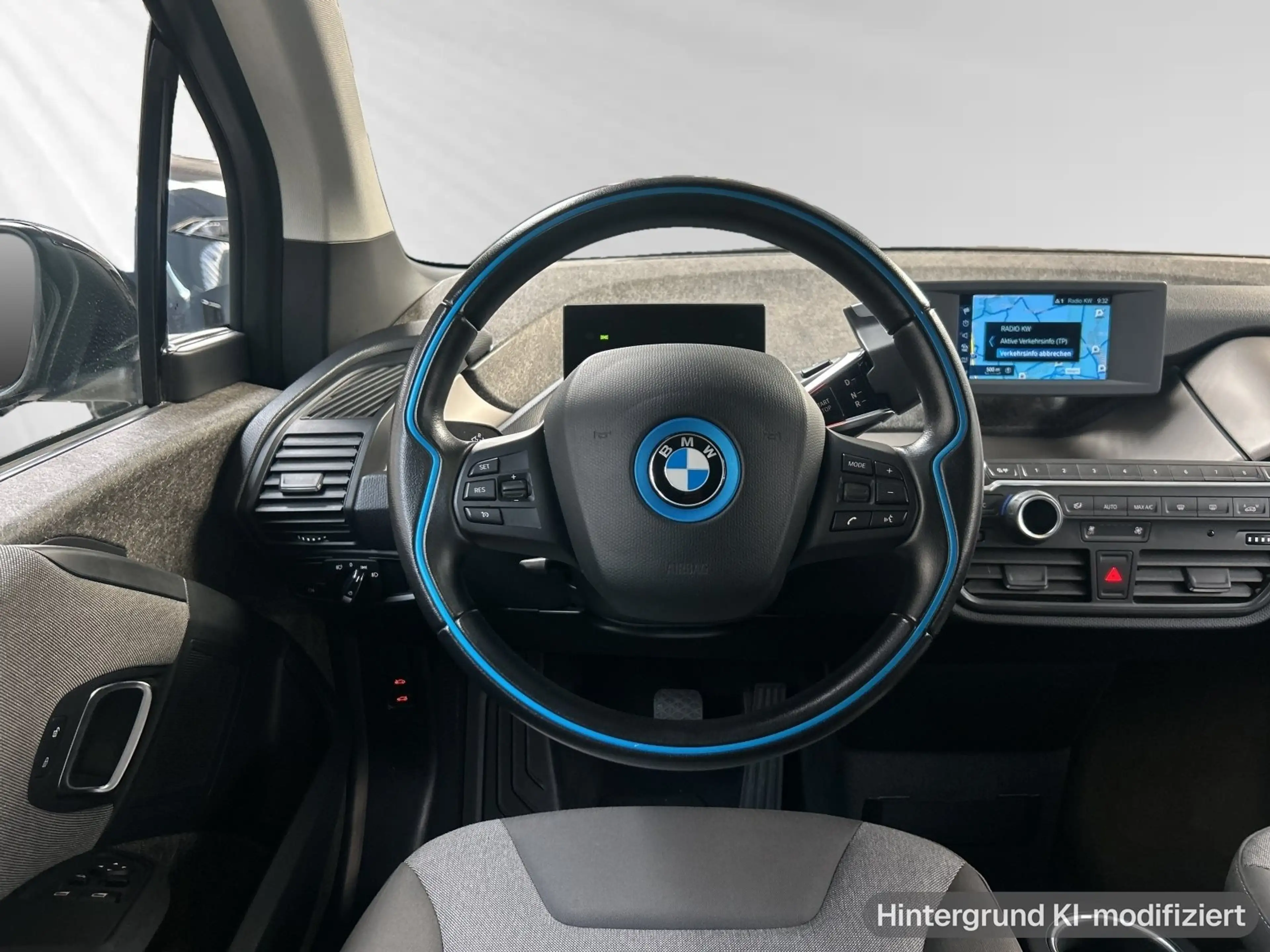 BMW i3 120Ah Sportpaket|Glasdach|Navi|Kamera — photo 12