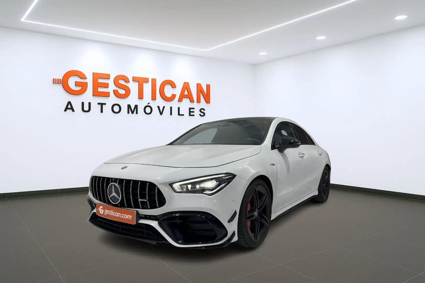 Mercedes-Benz CLA 45 AMG Mercedes-AMG S 4MATIC+ Blanc - 1