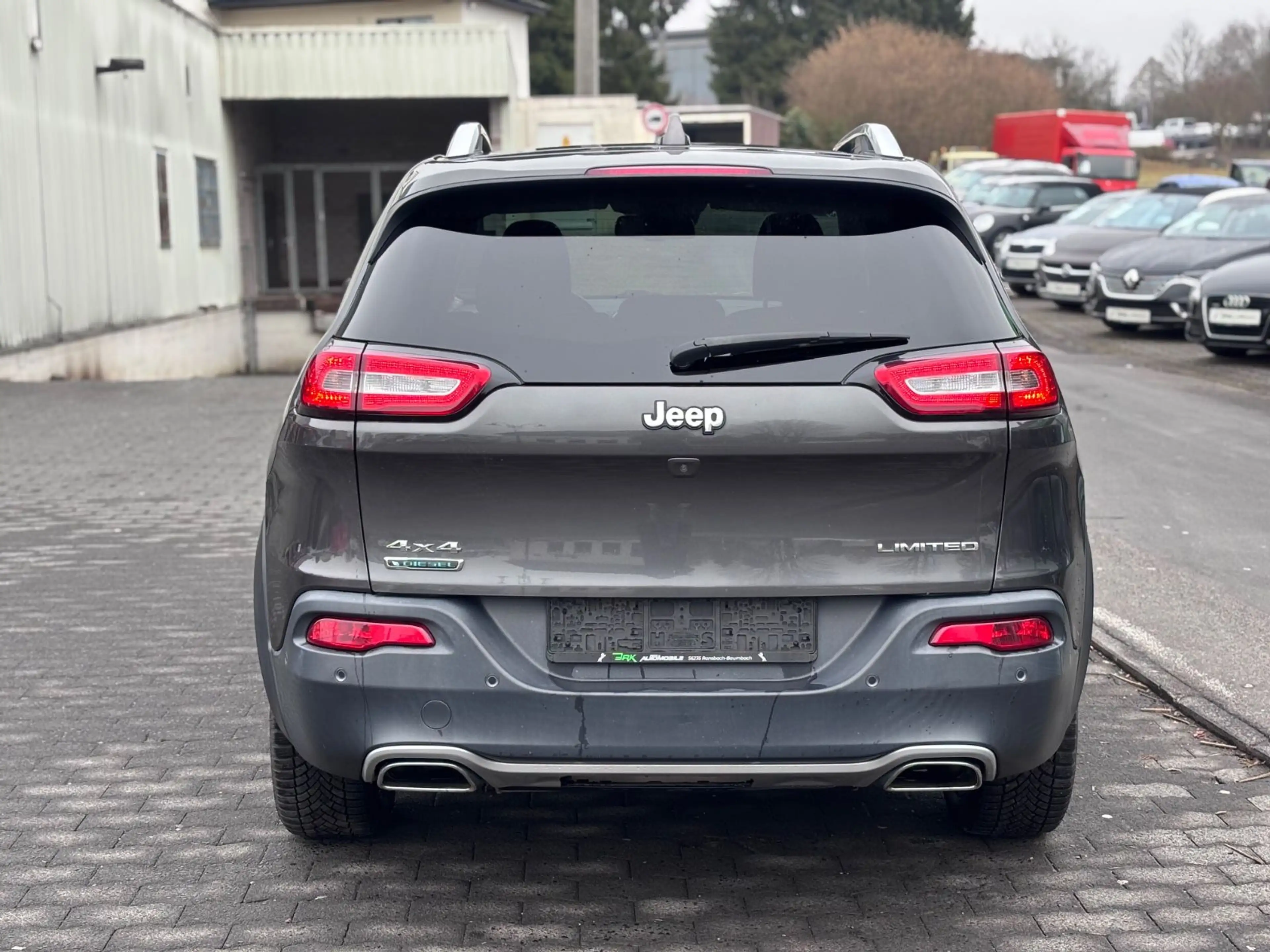 Jeep Cherokee 2.2 Limited 4WD Aut*XENON*LANE*NAVI*UVM — photo 8