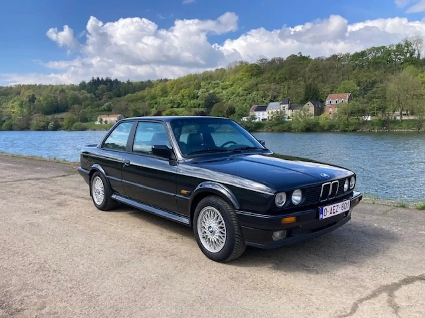 BMW 325 325 ix 4x4 Noir - 1