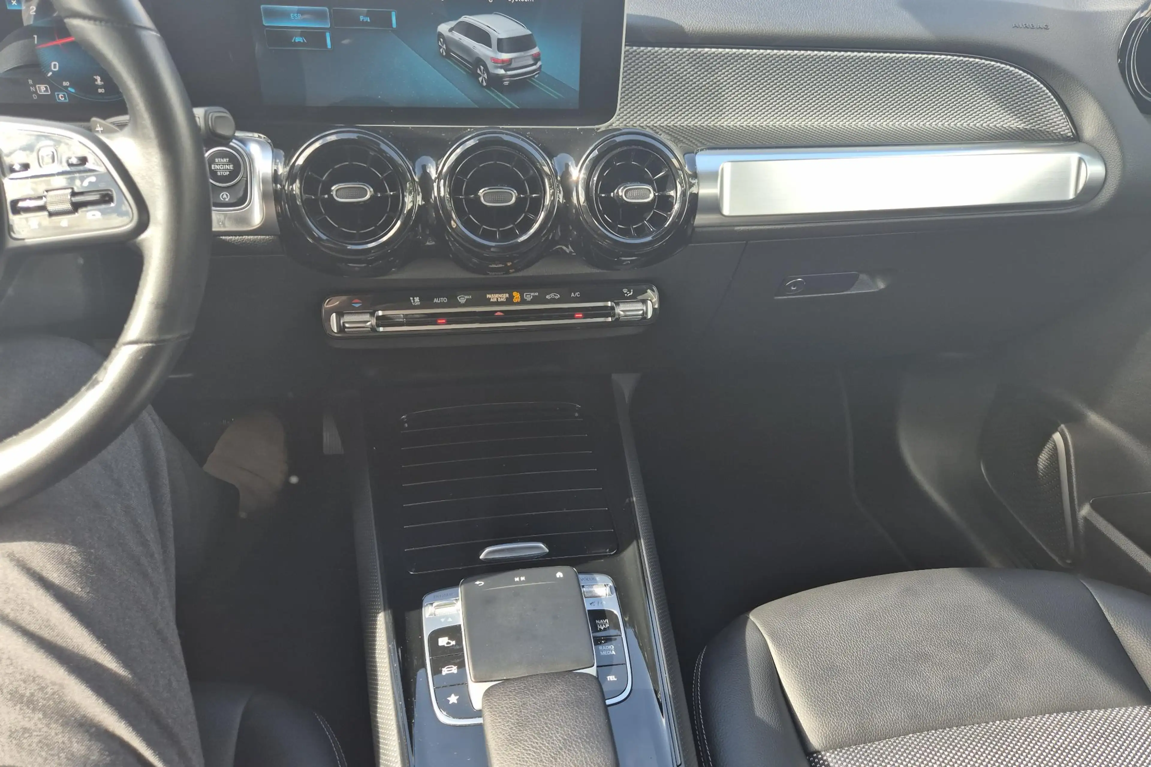 Mercedes-Benz GLB 200 Advantage — photo 8
