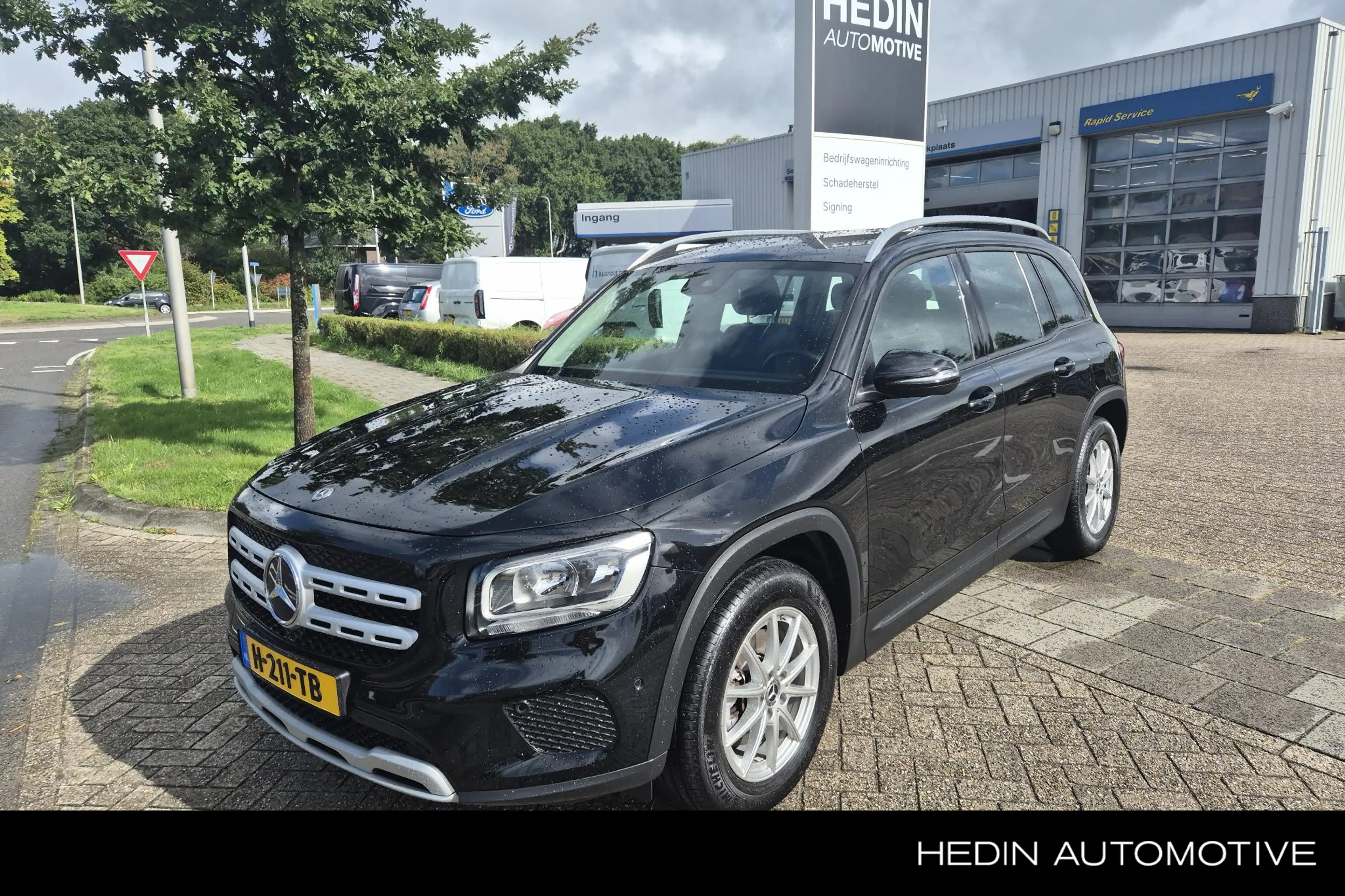 Mercedes-Benz GLB 200 Advantage