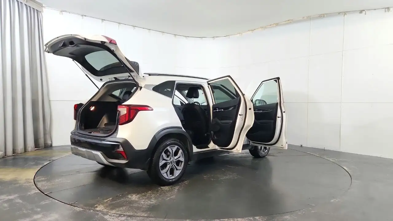 Kia Seltos fotografie Kia Seltos