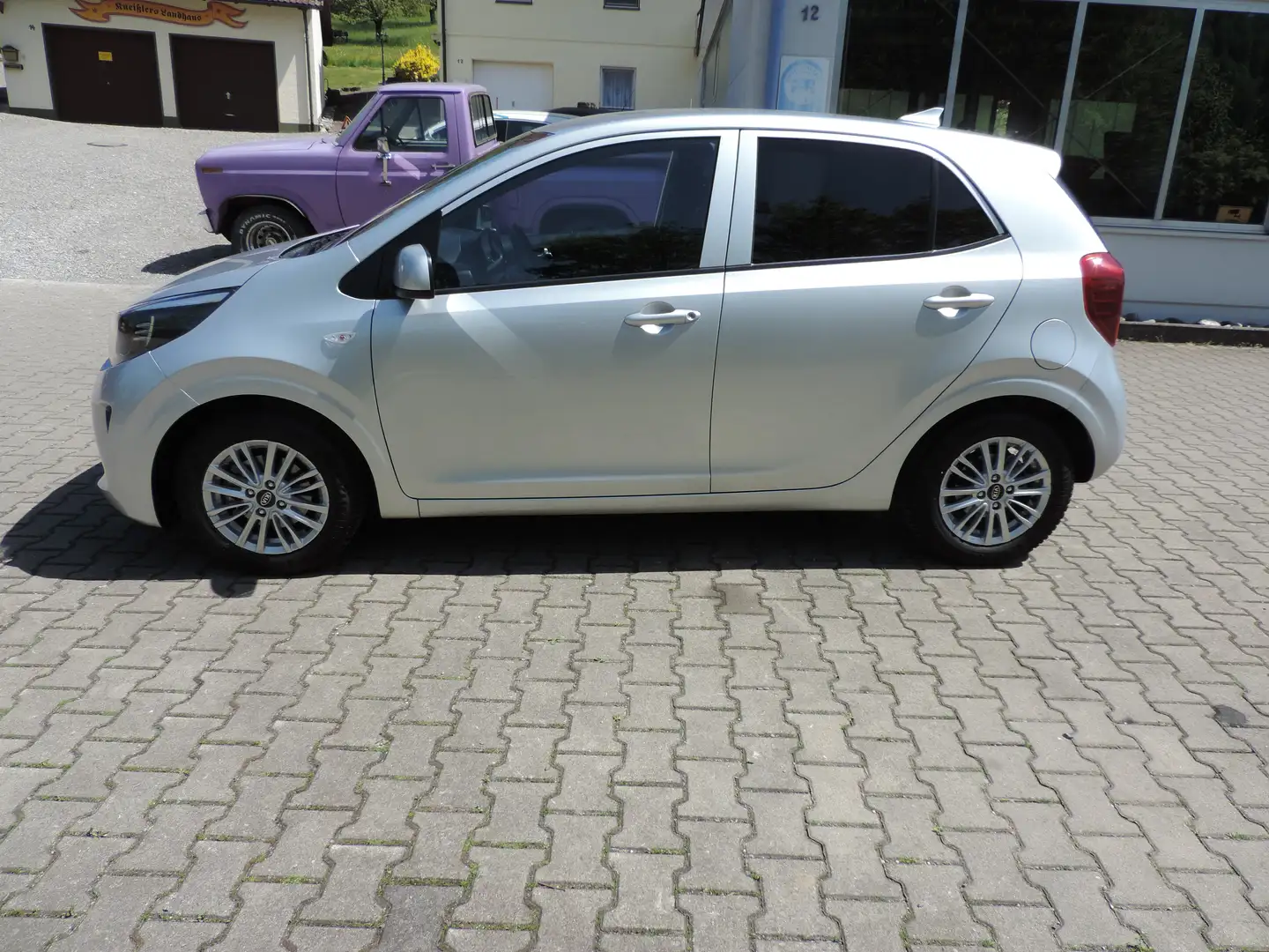 Kia Picanto Dream Team 1 Hd. *Km 10745* neuw.Zustand Gris - 2