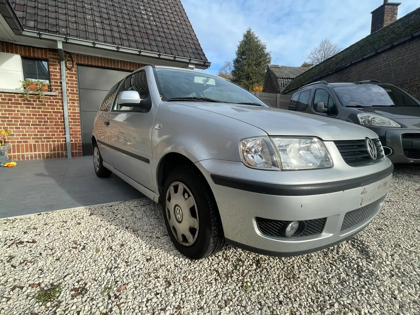 Volkswagen Polo 1.4i Fox Argent - 2