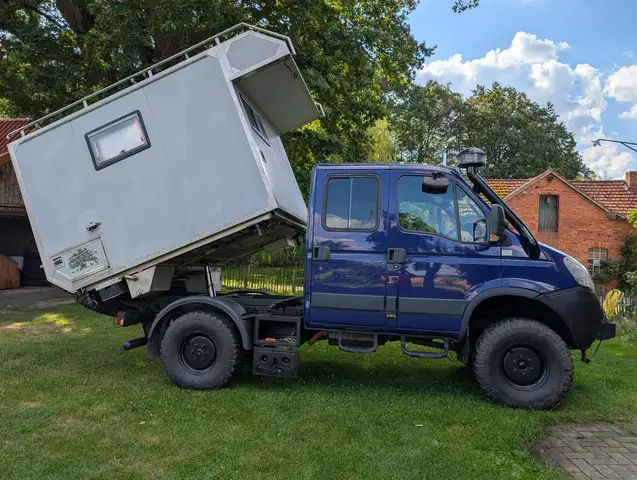 Iveco Daily Scam 55S18DW 4x4 Wohnmobil und 3 seiten Kipper Wohnabsetzkabine Doppelsplitgetriebe 24 Gang alle Sperren Winde 5,5 tonner