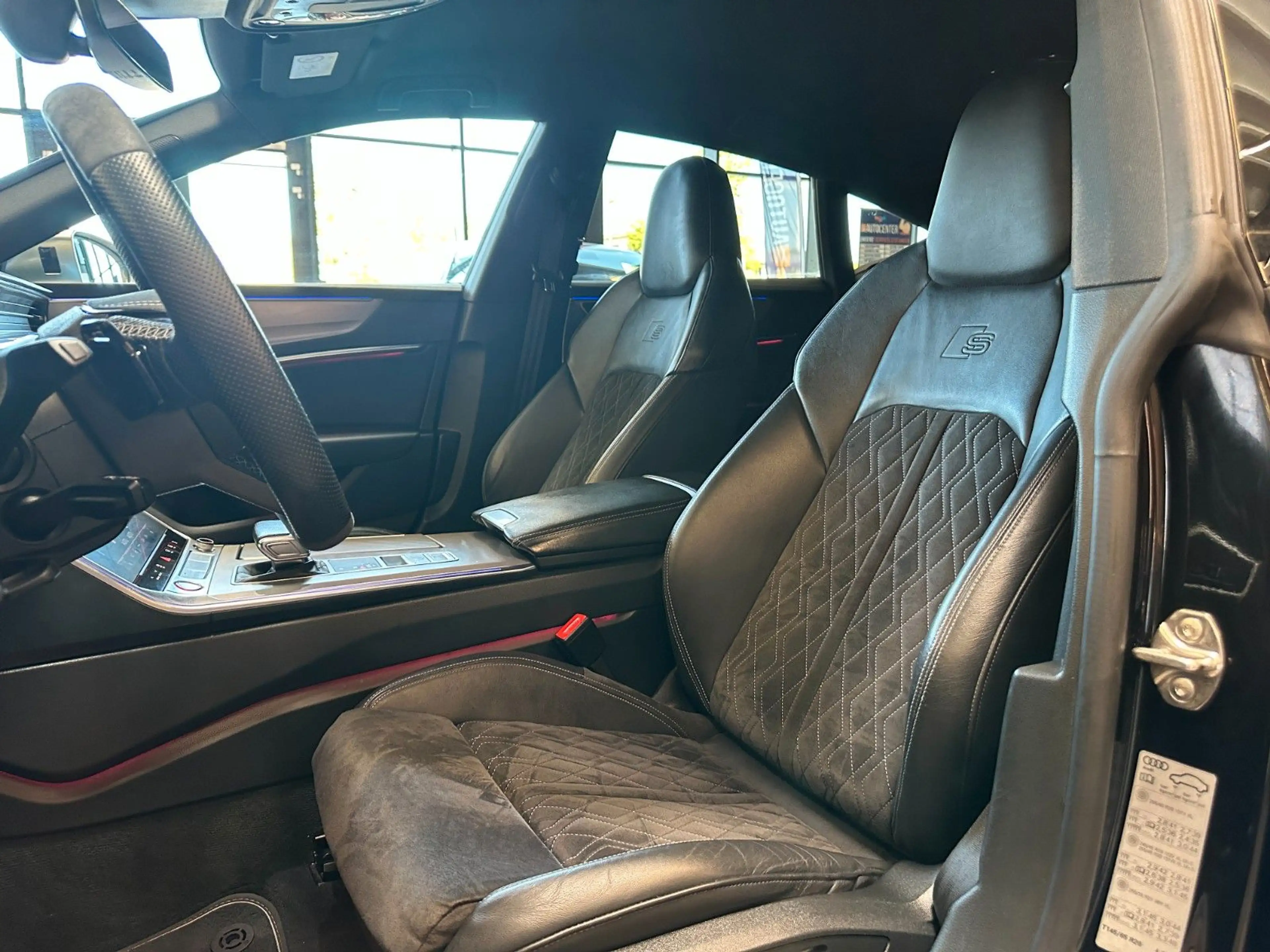Audi S7 *Soft-Close*Matrix*Memory*360°*B&O*AHK*ACC* — photo 8