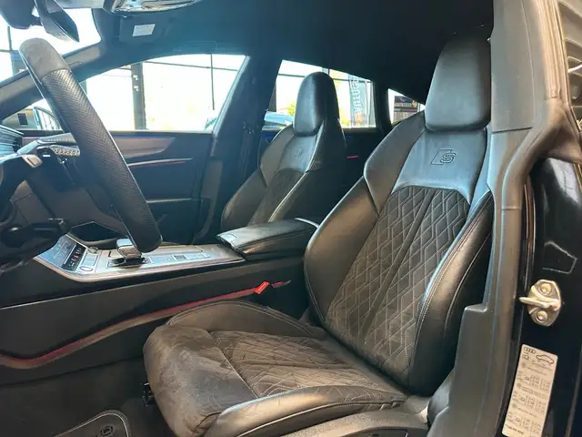 Audi S7 view 8
