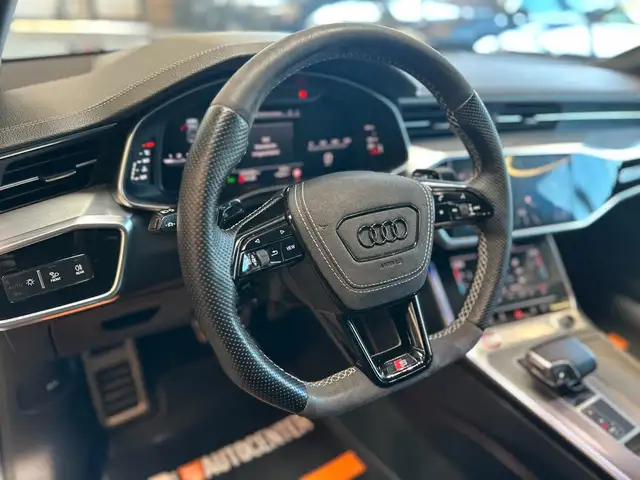 Audi S7 view 10