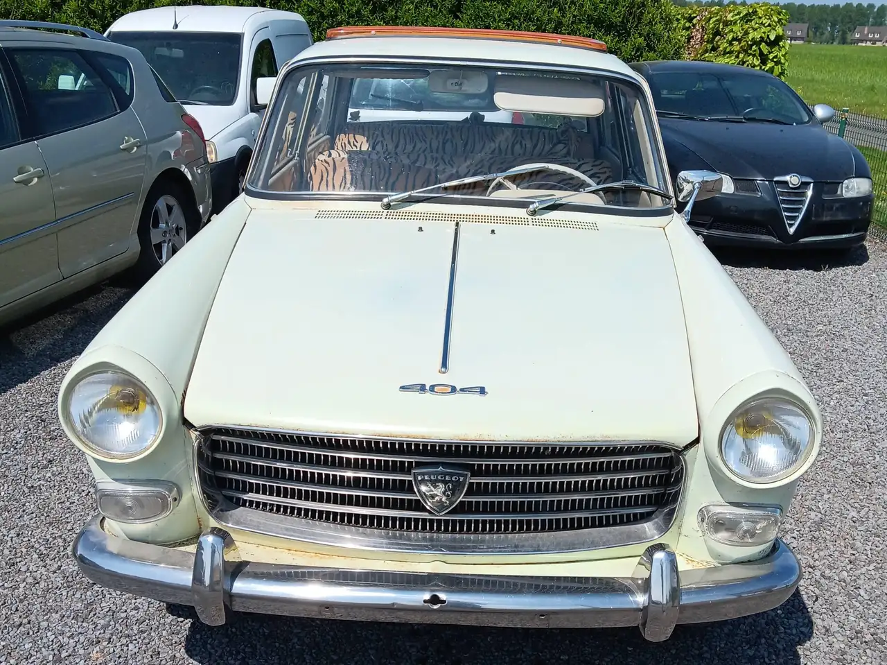Peugeot 404 4 deurs, foto 4