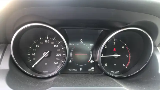 Land Rover Range Rover Evoque view 12