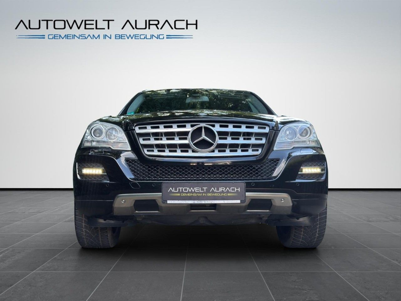 Mercedes-Benz ML 500 *4MATIC*AHK*XENON*NAVI*V8*WENIG KM* — photo 2