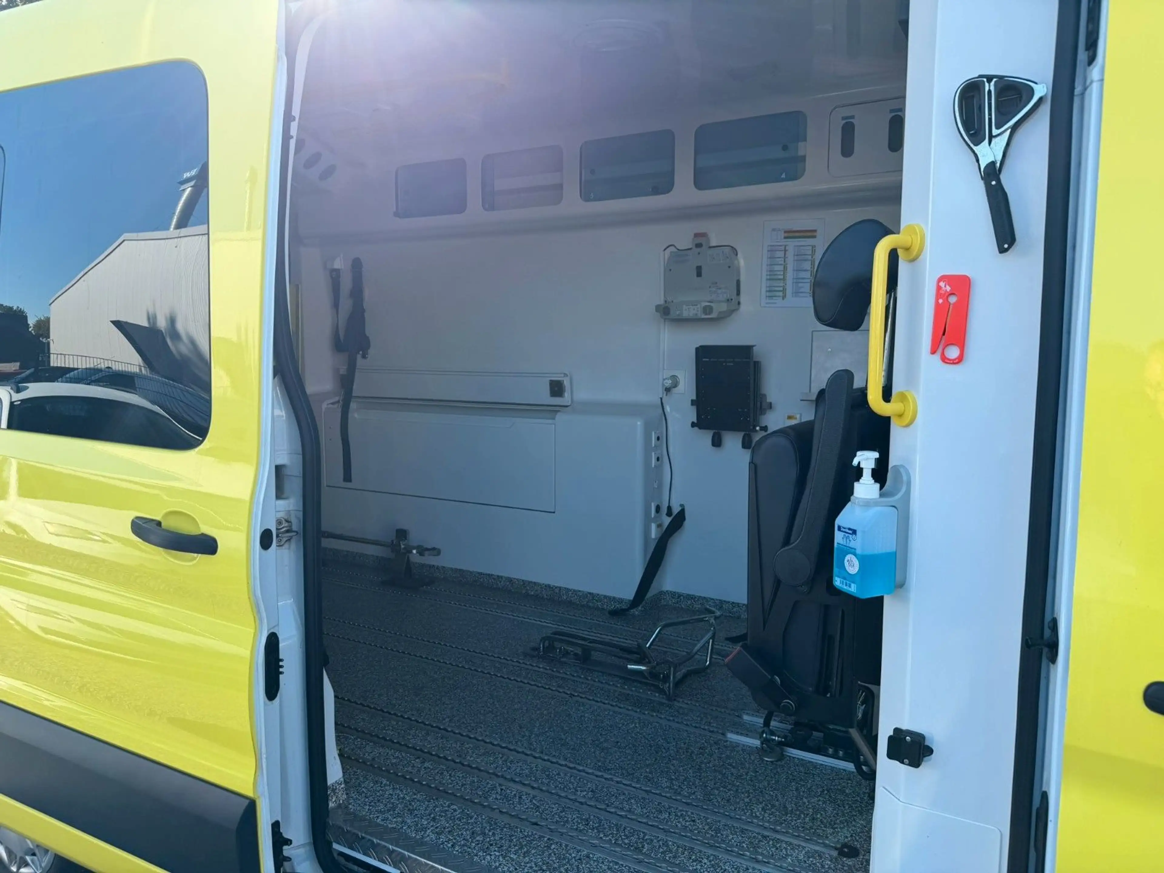Ford Transit Kombi 350 L3 Trend KLIMA MFL PDC RFK TEM — photo 15