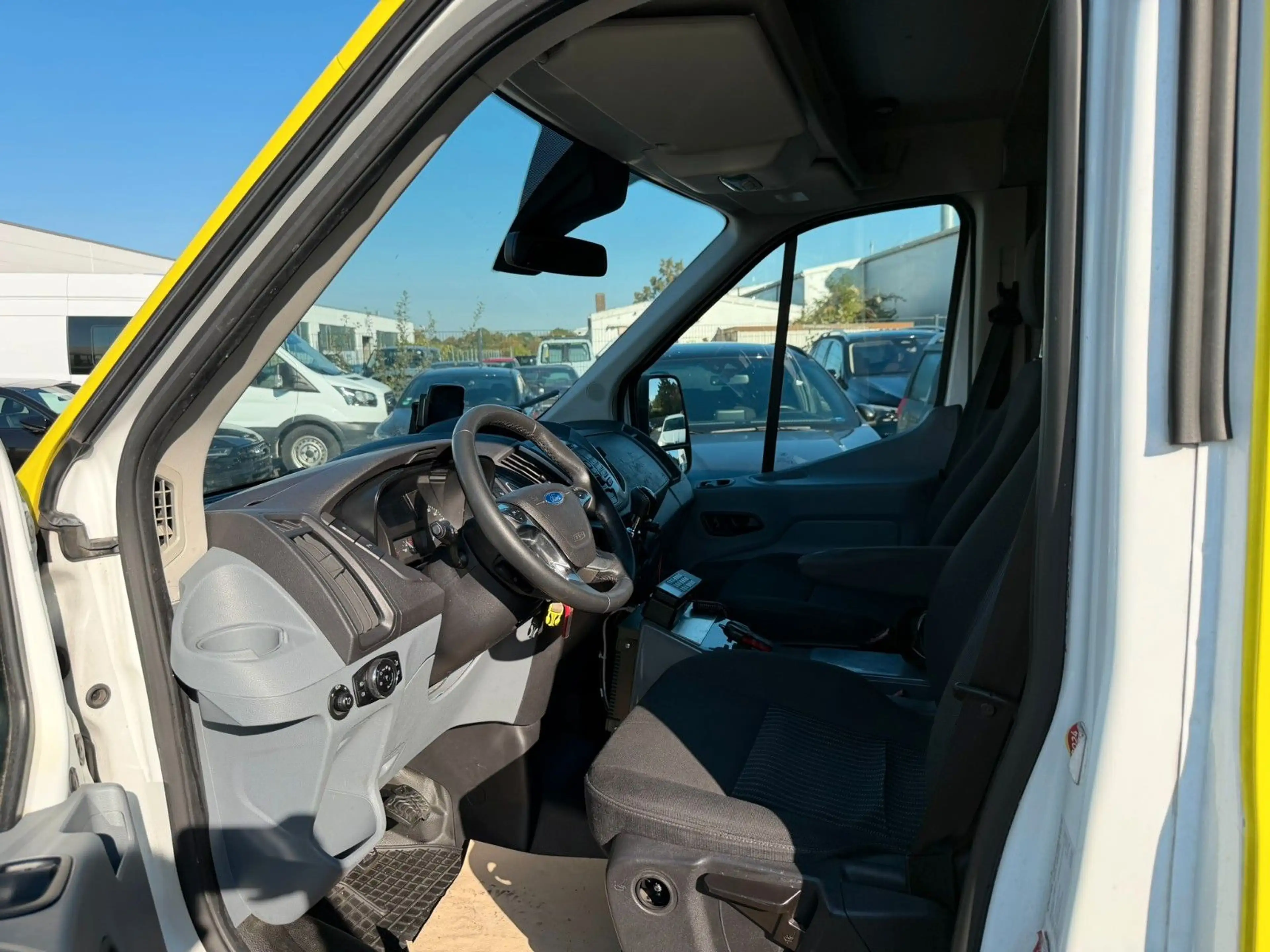 Ford Transit Kombi 350 L3 Trend KLIMA MFL PDC RFK TEM — photo 10