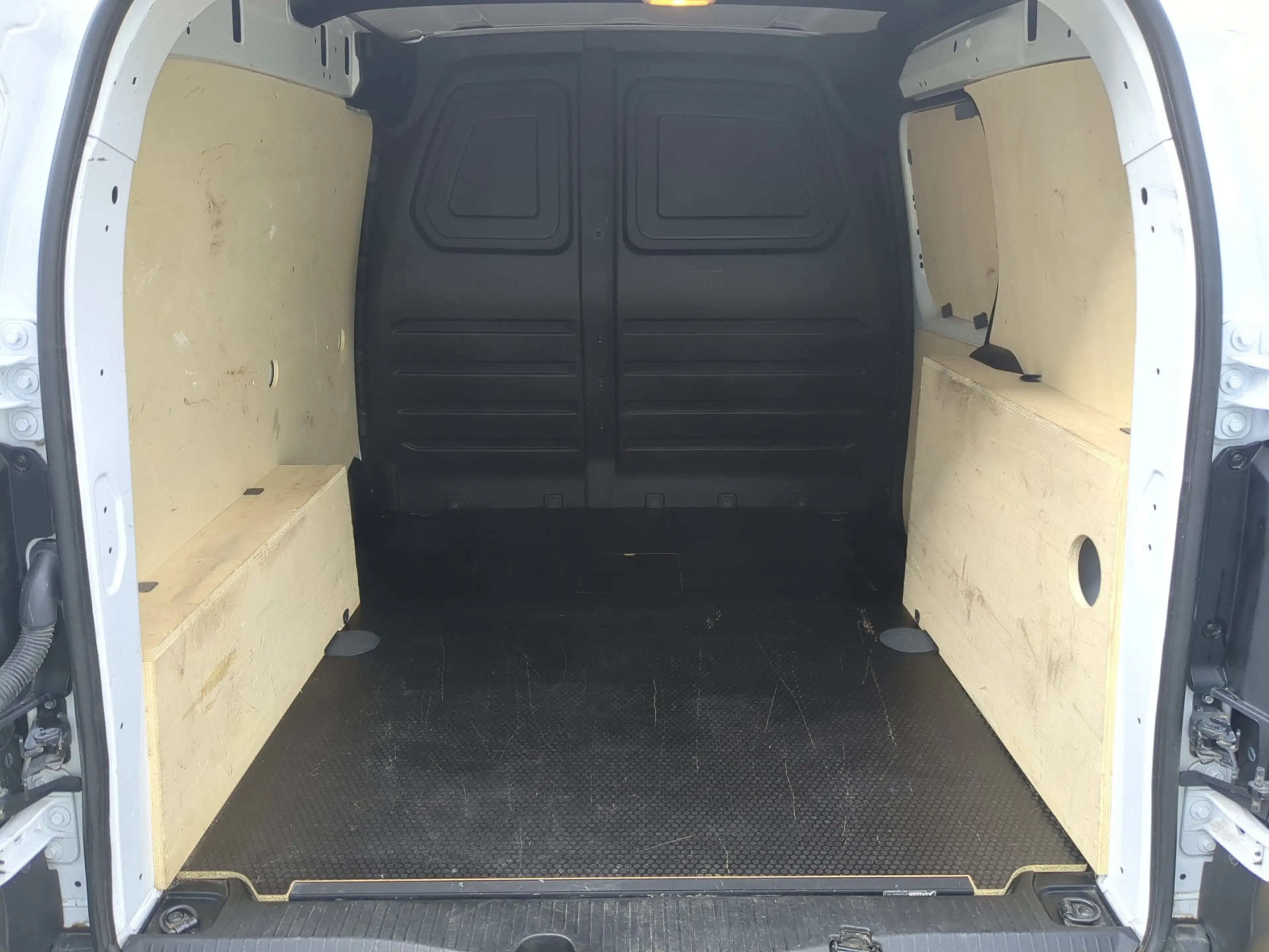 Nissan Townstar EV 45 kWh L1  Acenta CCS+PDC+Radio+LED — photo 15