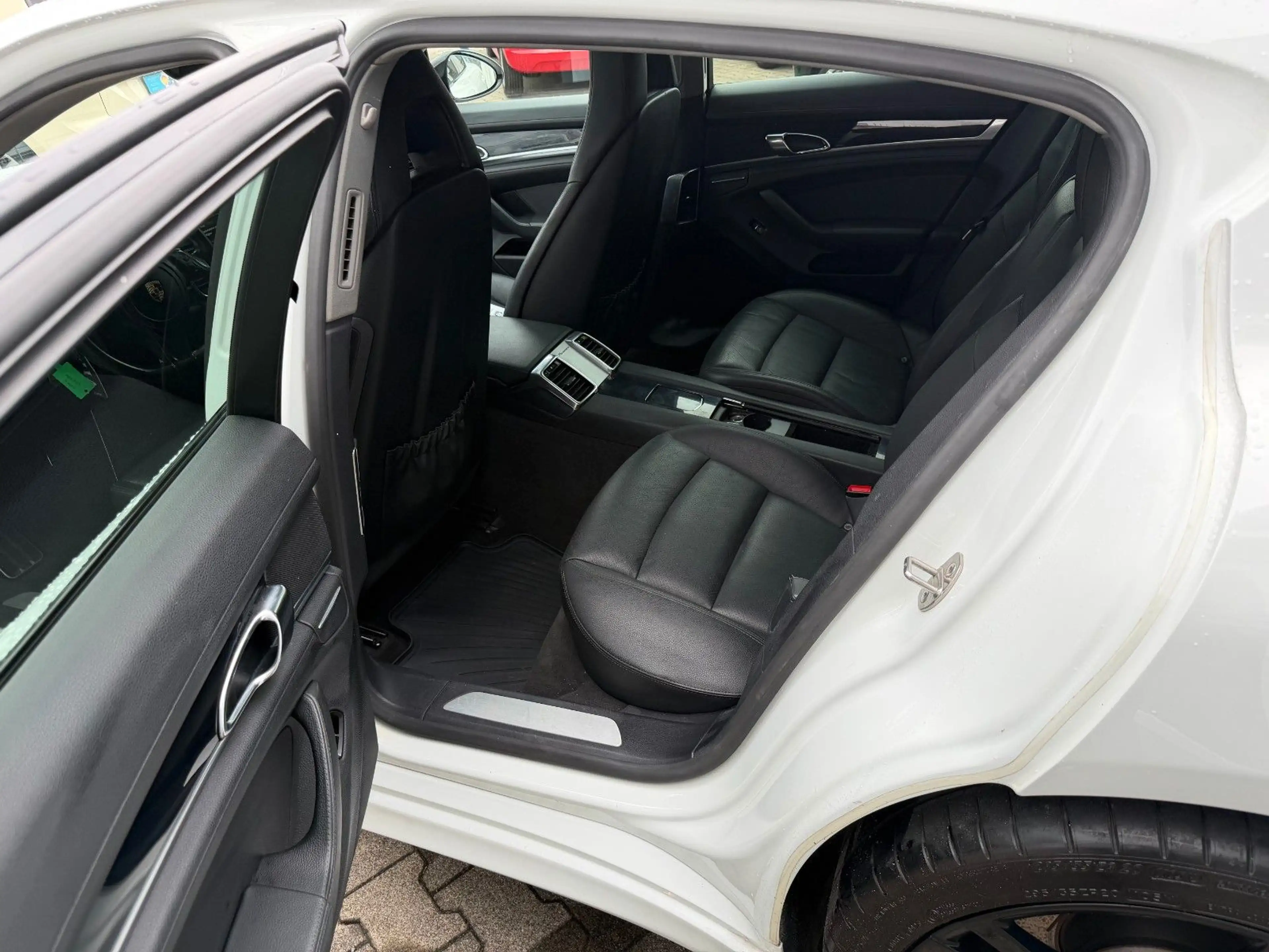 Porsche Panamera Diesel — photo 11