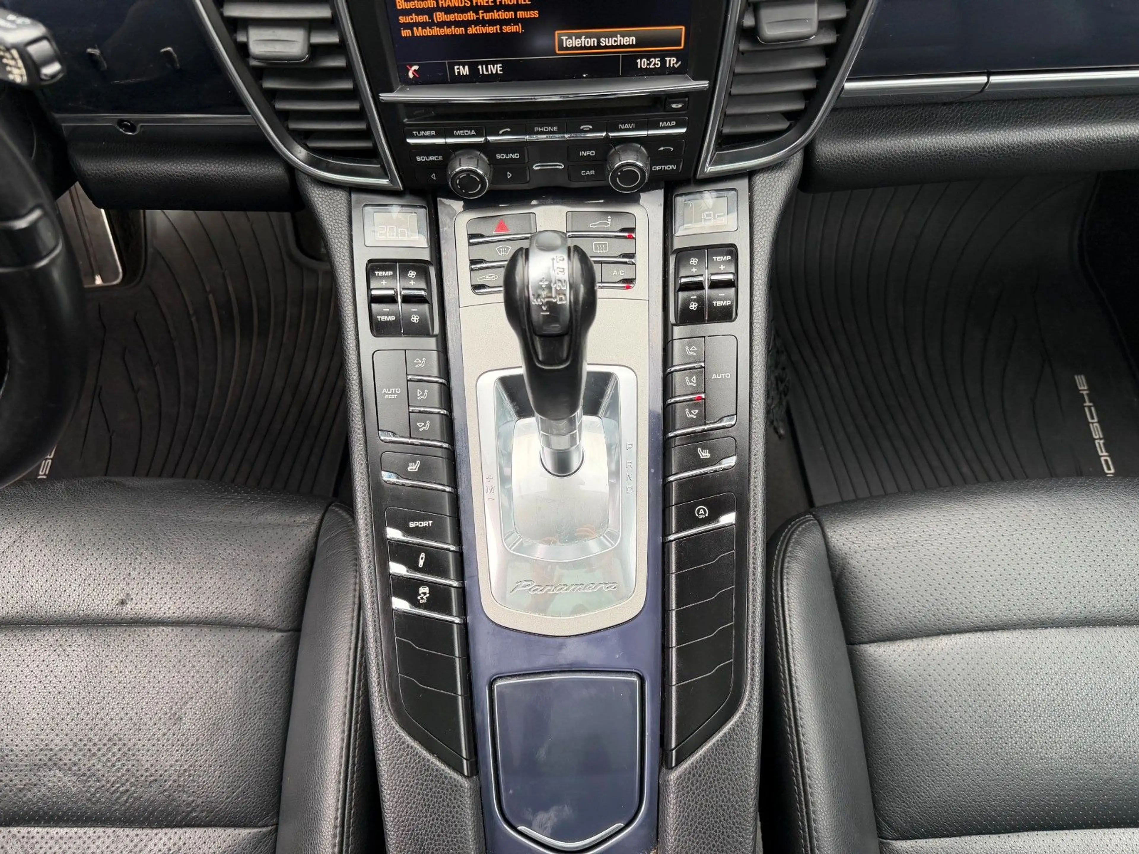 Porsche Panamera Diesel — photo 14
