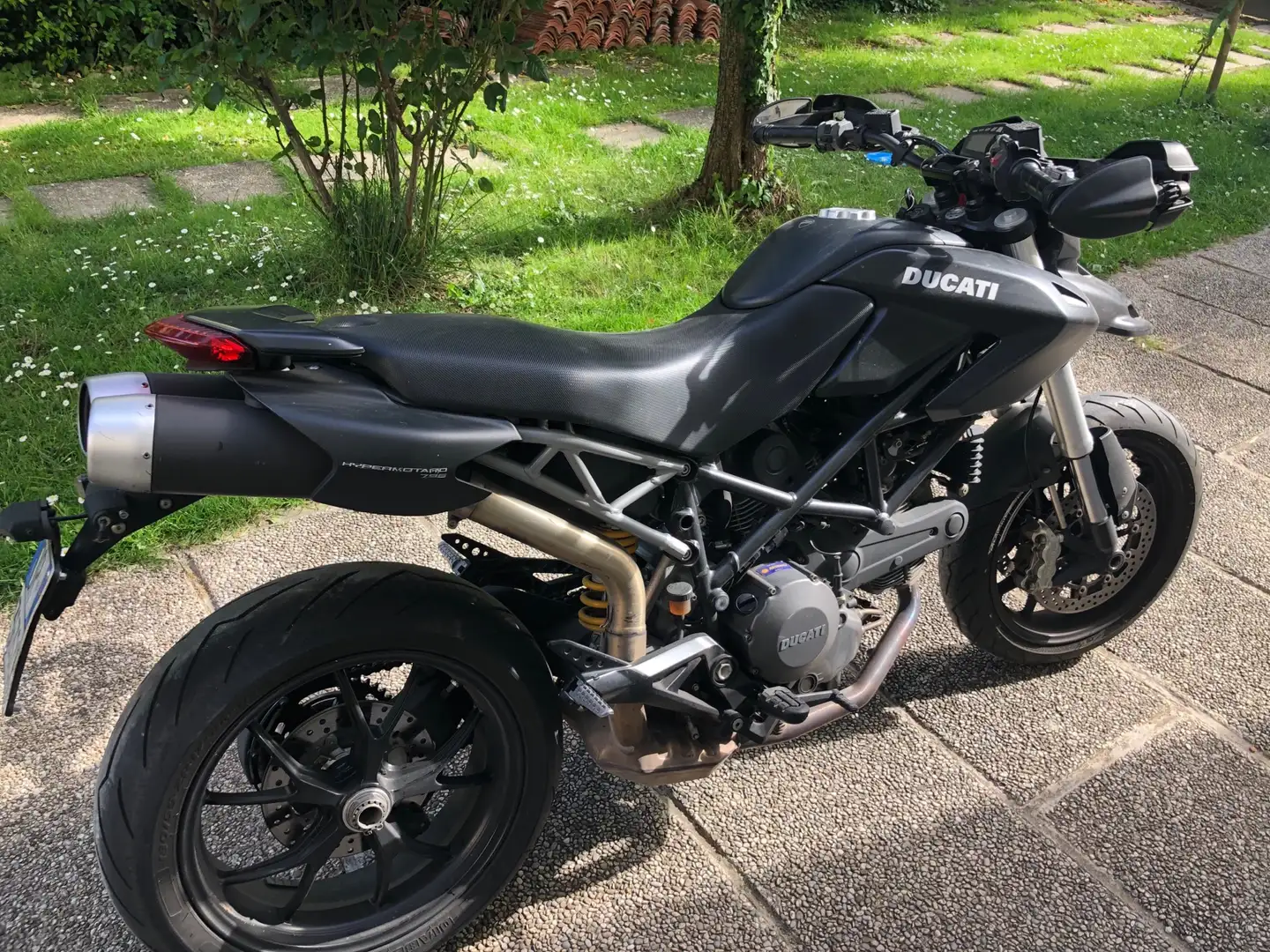 Ducati Hypermotard 796 naked Siyah - 2