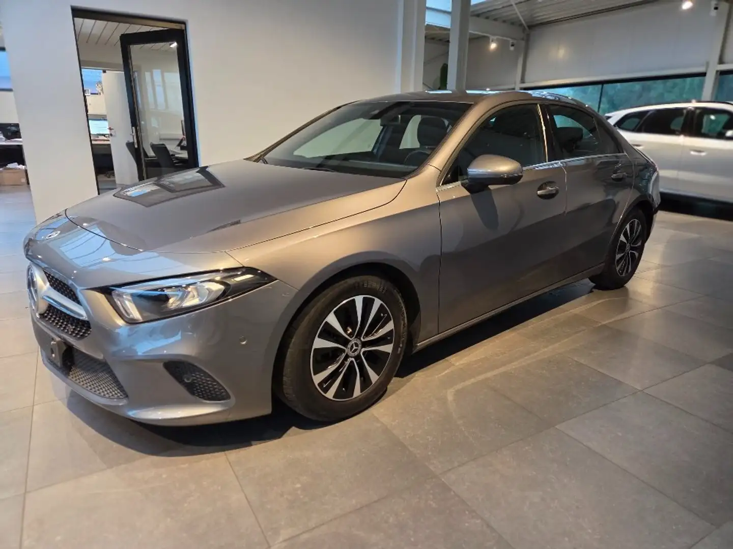 Mercedes-Benz A 180 A 180 d 8G-DCT Style - 1