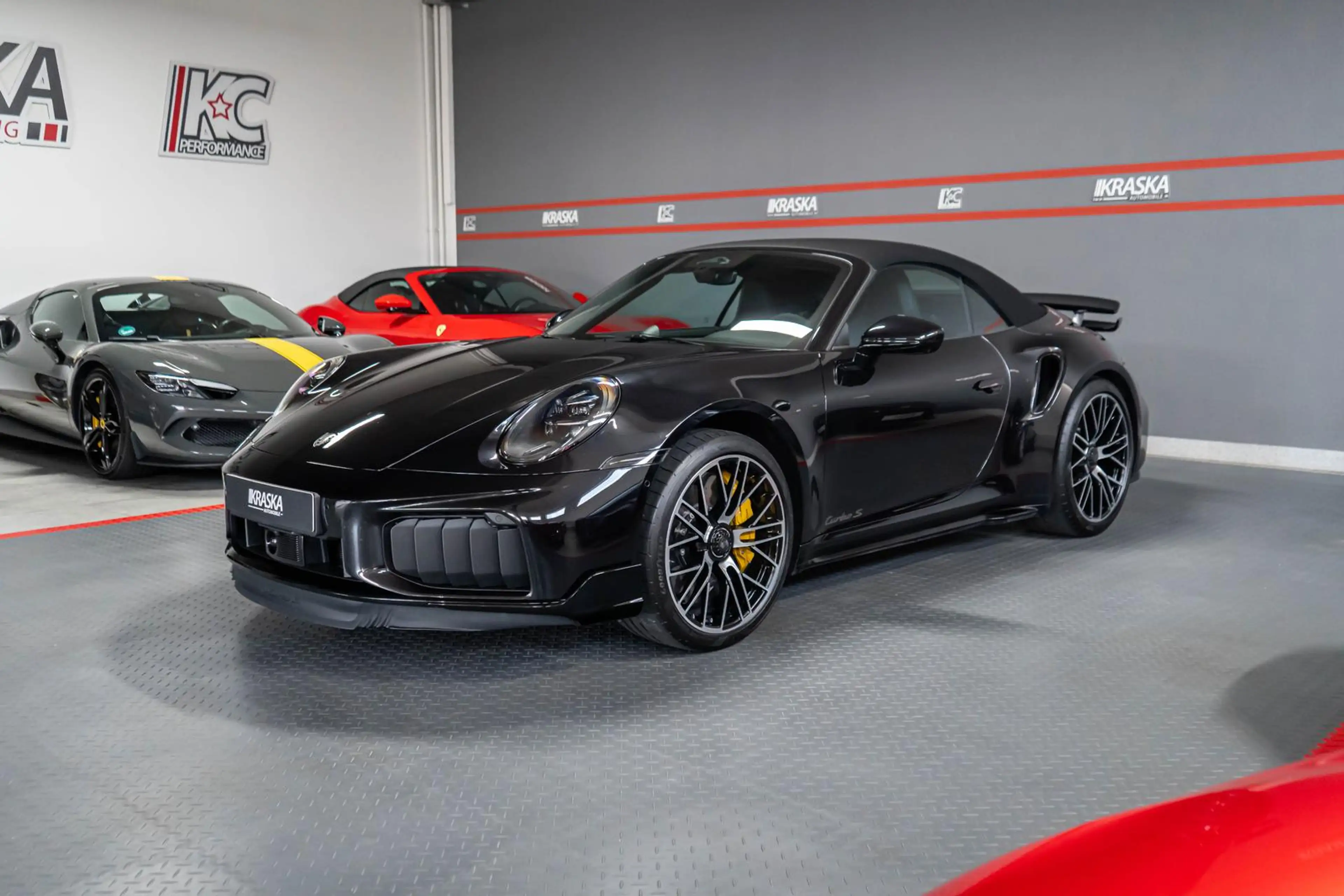 Porsche 992 911 Turbo S Cabriolet Brumester Lift SportDesign — photo 3