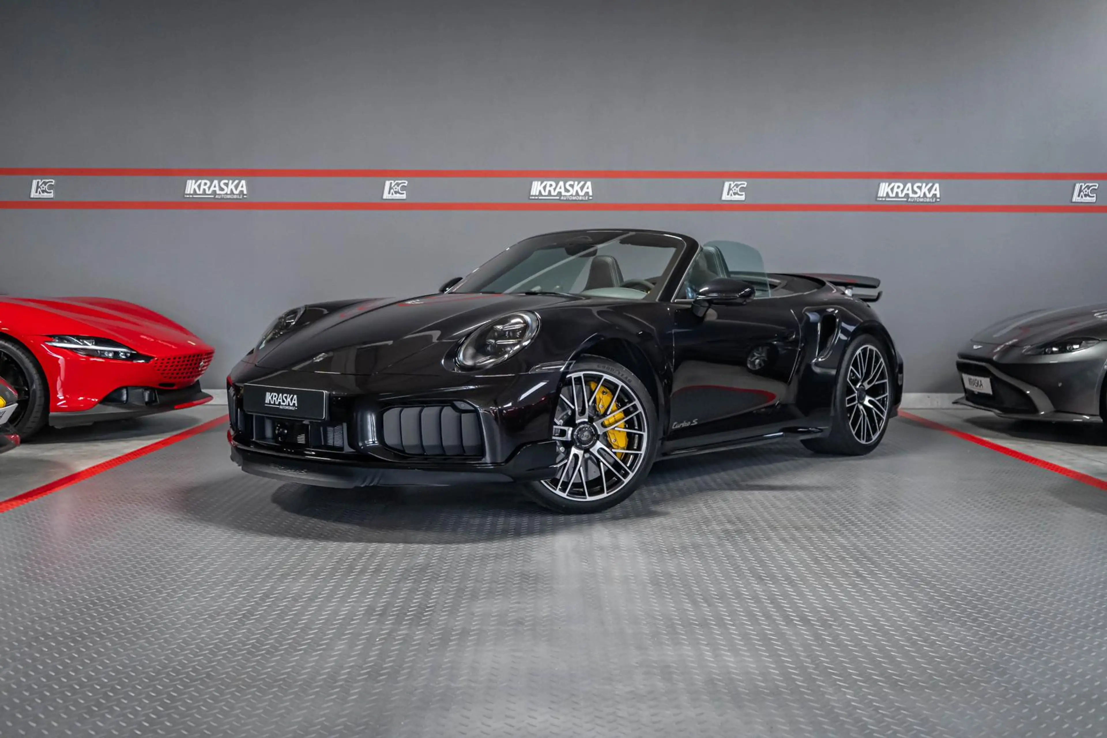 Porsche 992 911 Turbo S Cabriolet Brumester Lift SportDesign