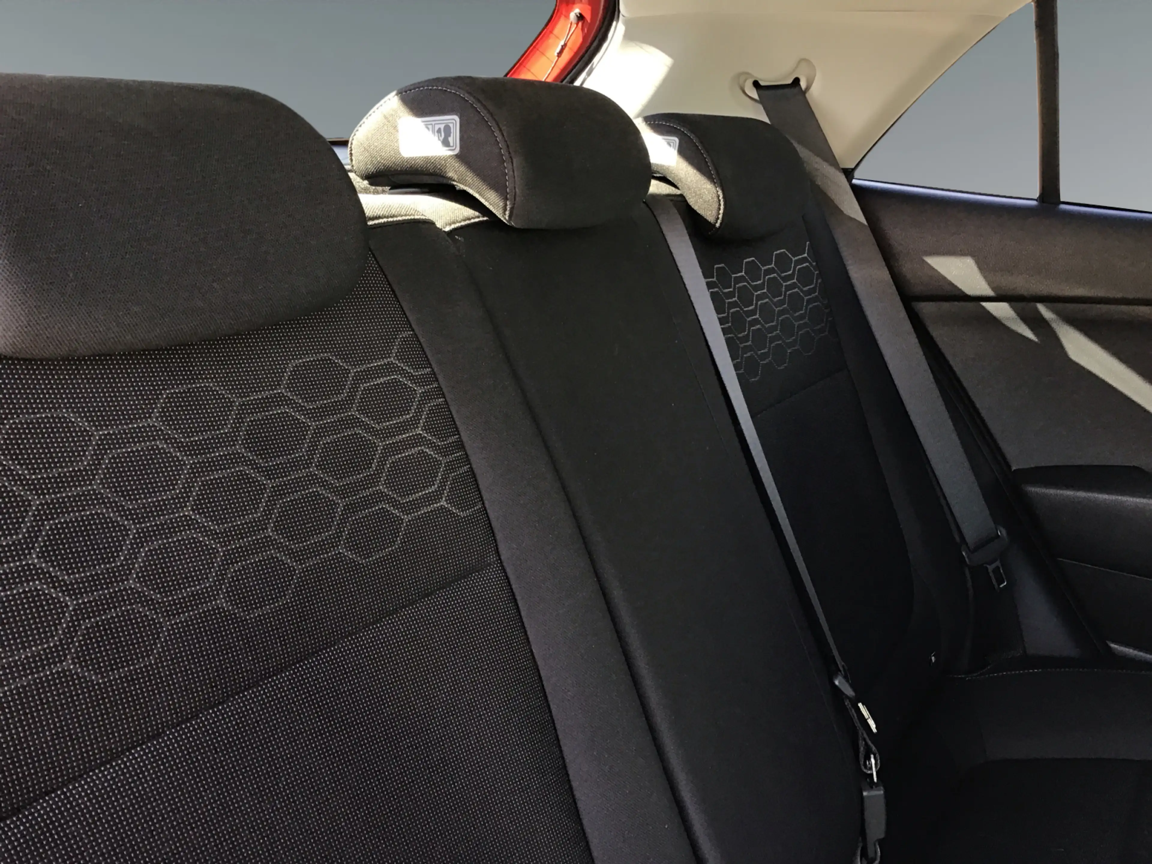 Kia Rio 1,25 MPI Silber ISG 8-fach bereift!  wenig KM ! — photo 14