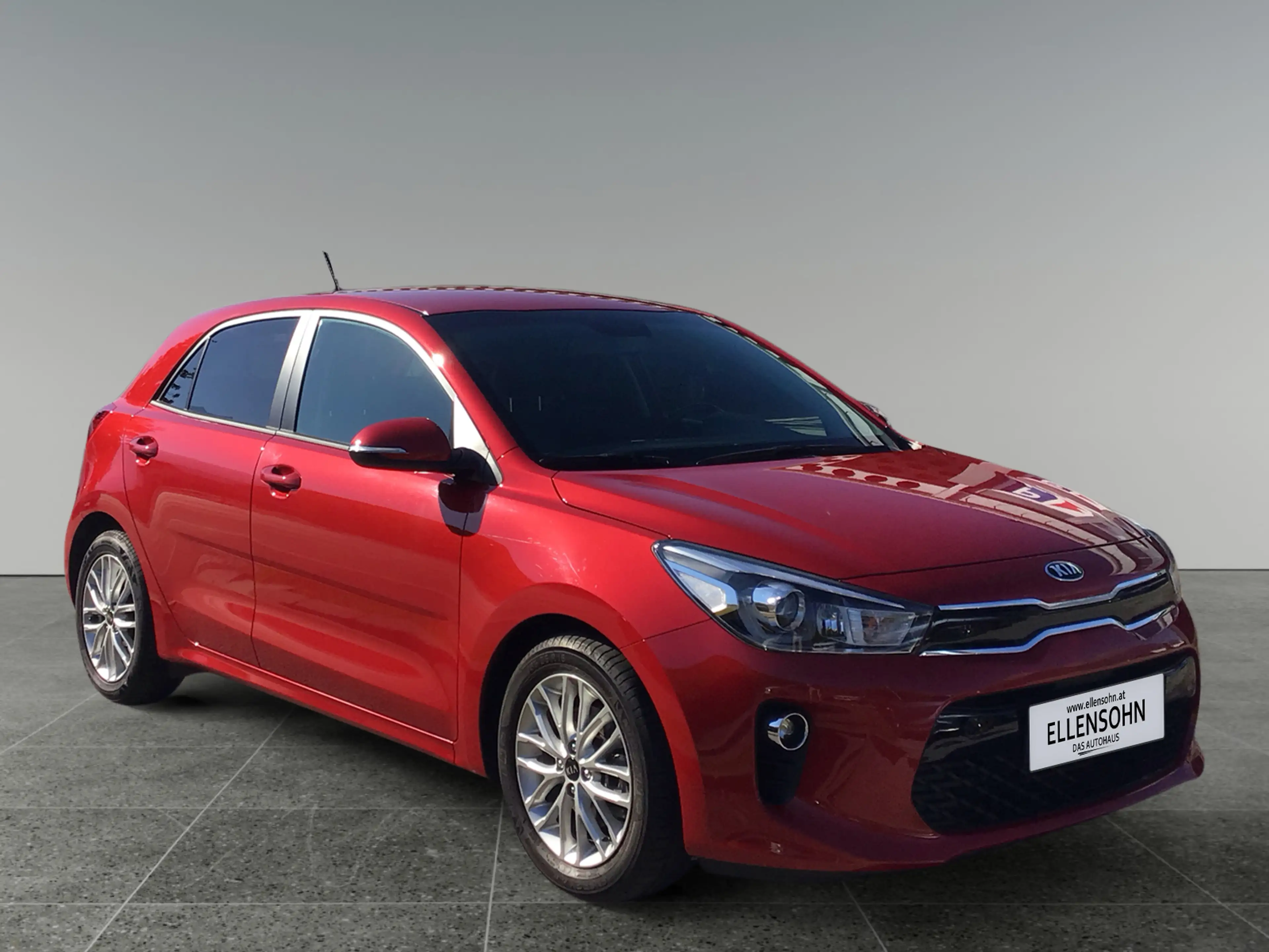 Kia Rio 1,25 MPI Silber ISG 8-fach bereift!  wenig KM ! — photo 7