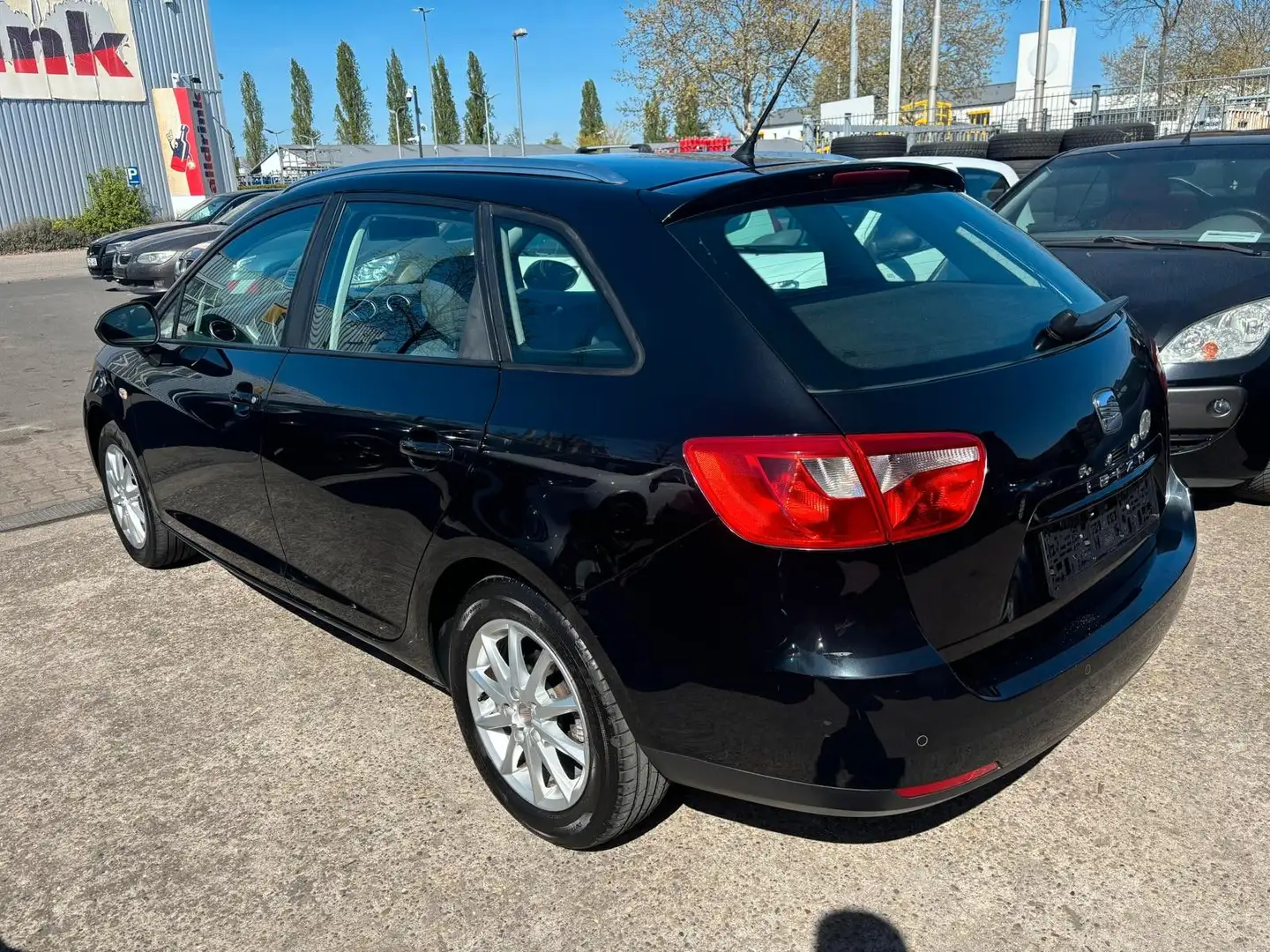SEAT Ibiza ST Style /2.Hd/SH lückenlos bei Seat/Klima Schwarz - 2