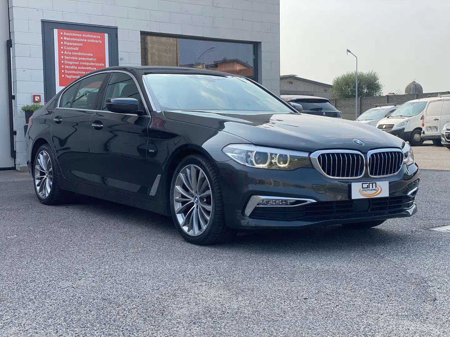 BMW 520 520d xdrive Luxury 190cv auto Grigio - 2