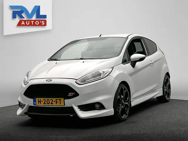 Ford Fiesta 1.6 ST2 Recaro Carplay Recaro Airco Cruise-control