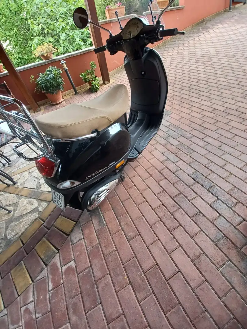 Vespa LX 50 Negru - 1
