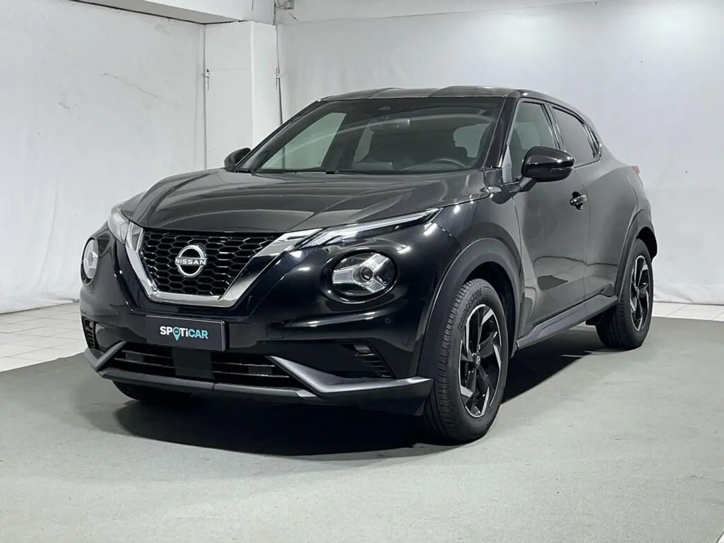 Nissan Juke 1.0 dig-t N-Connecta 114cv Nero - 1