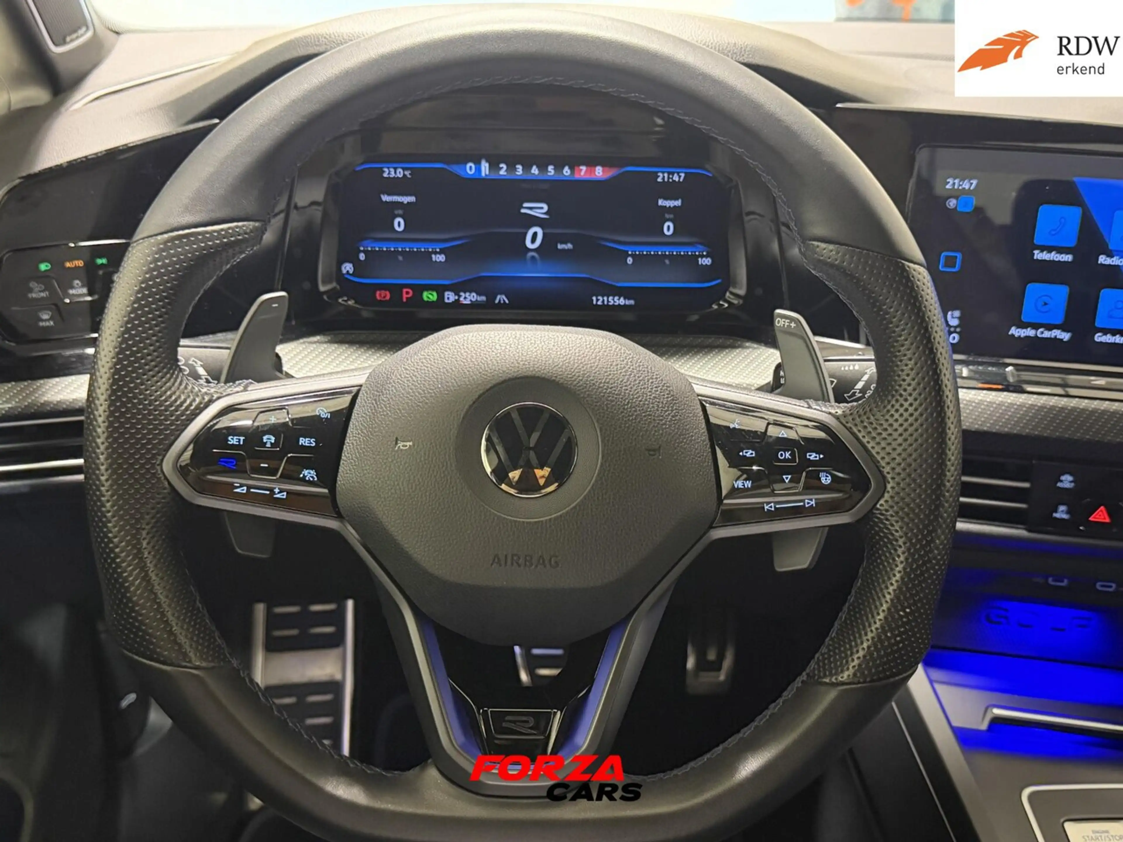 Volkswagen Golf 2.0 TSI R 4Motion — photo 9