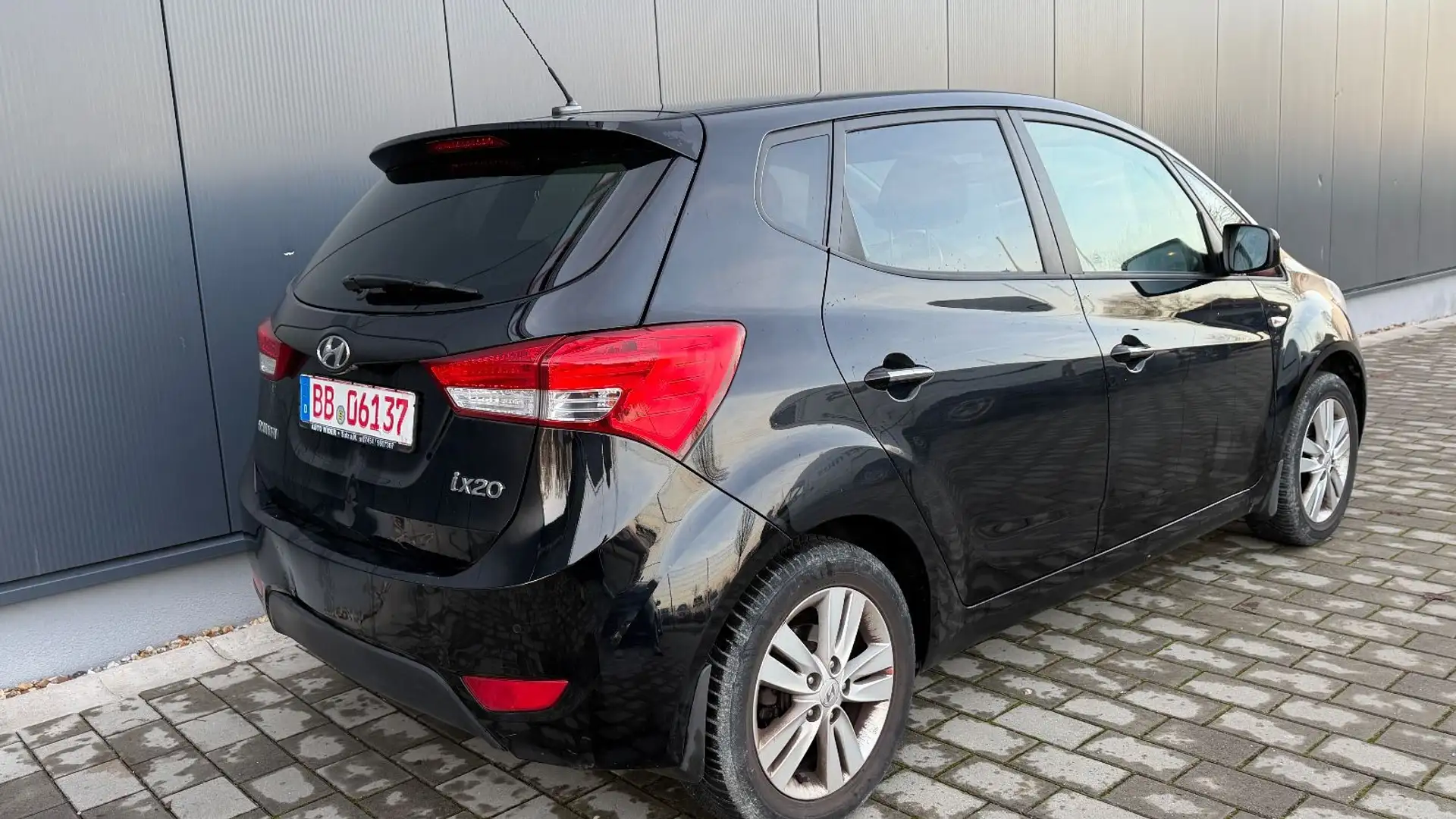 Hyundai iX20 IX20 1.4 Style-Klima-PDC-TÜV 2027- Garantie Nero - 2