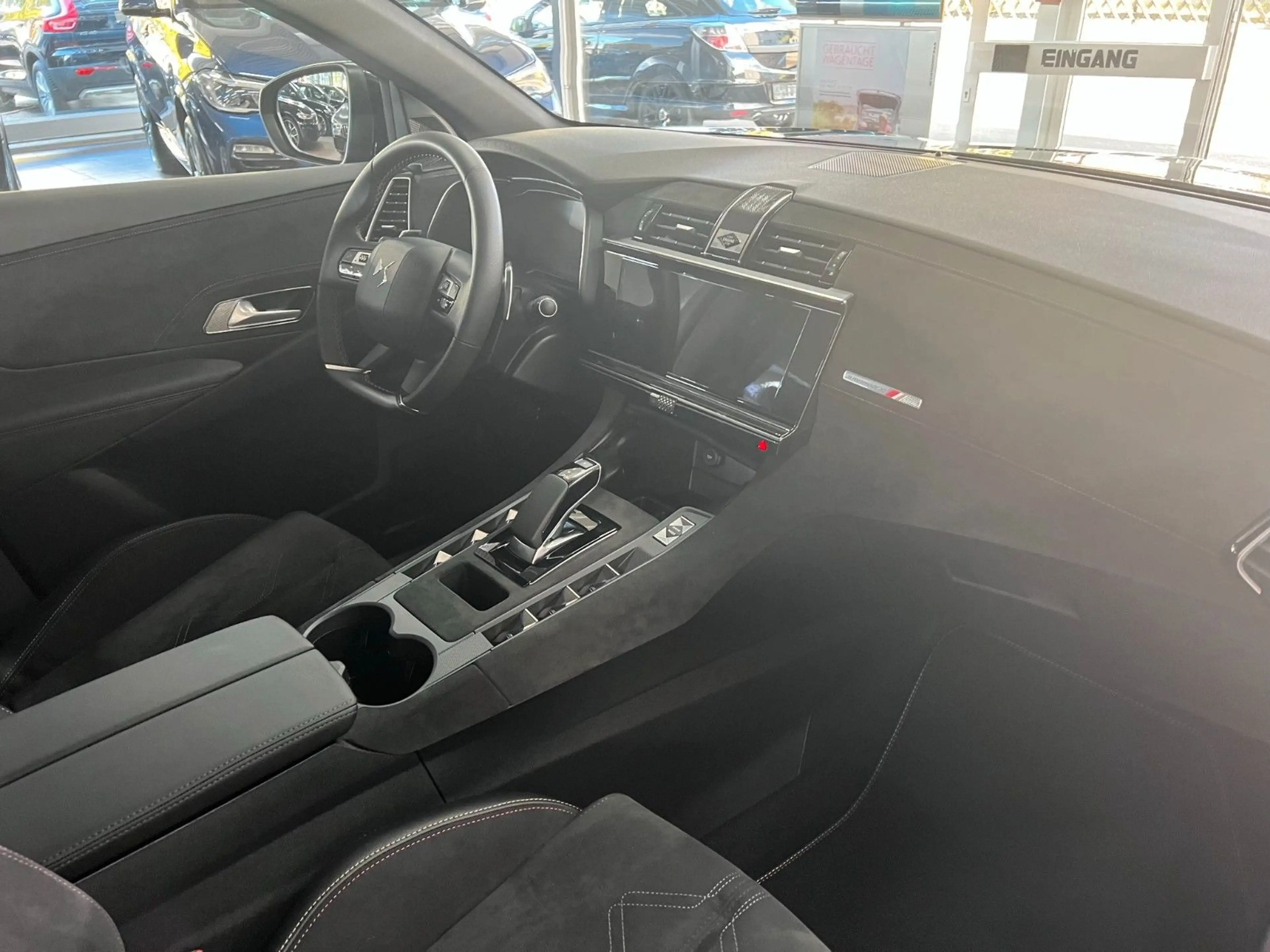 DS Automobiles DS 7 Crossback E-Tense Performance Line SUPER PKW — photo 15
