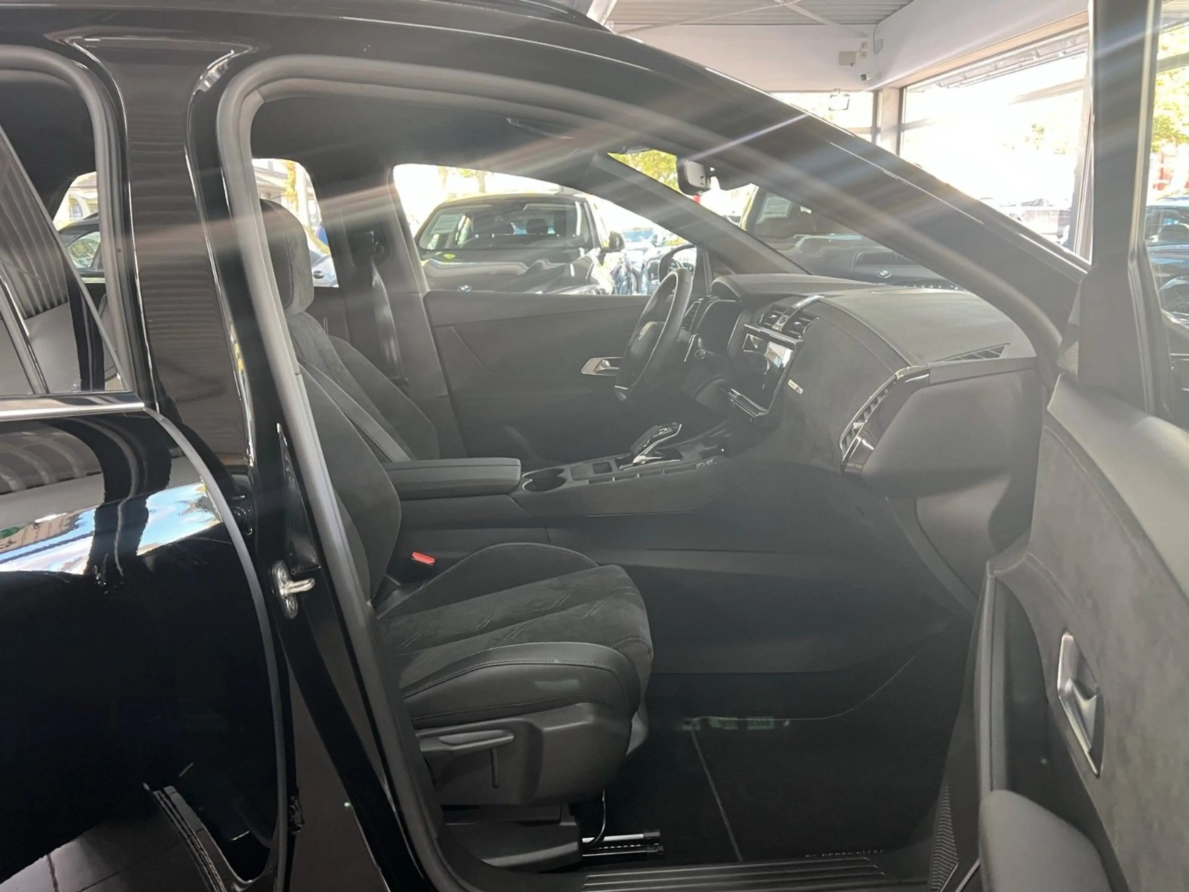 DS Automobiles DS 7 Crossback E-Tense Performance Line SUPER PKW — photo 14