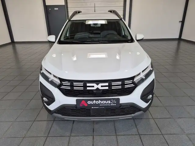 Dacia Jogger view 2